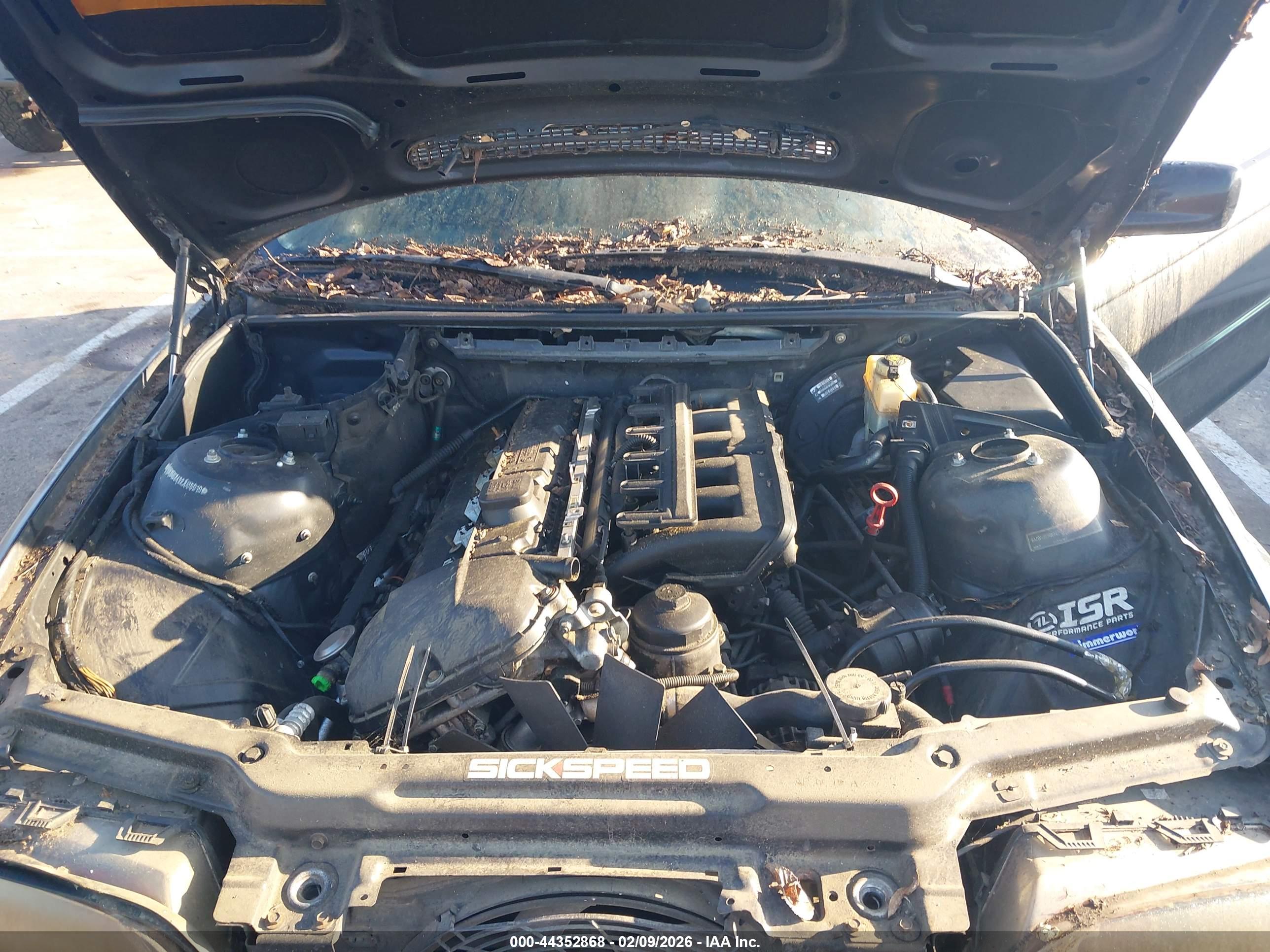BMW 330CI image 10