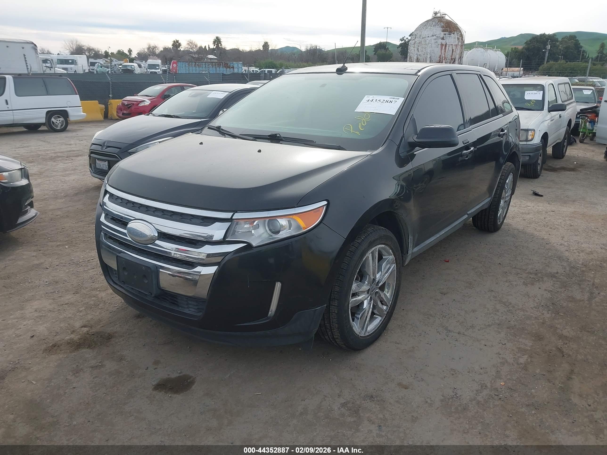 FORD EDGE image 2