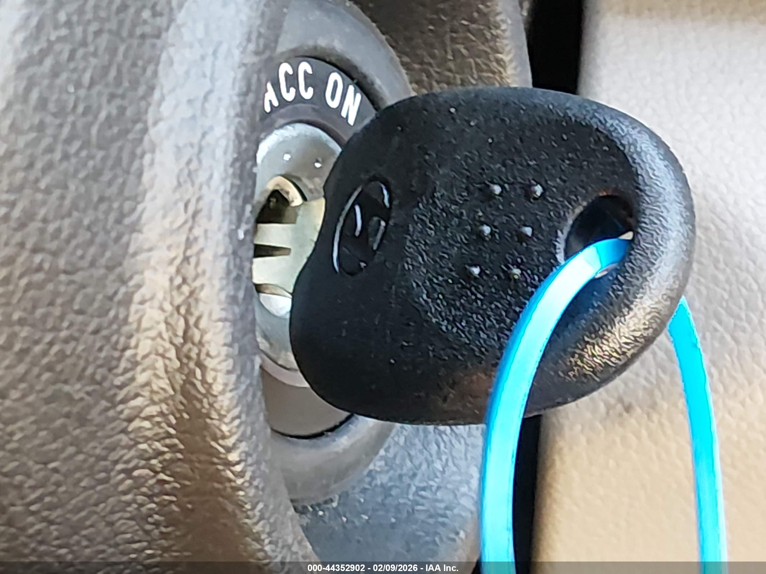 HYUNDAI ELANTRA image 11