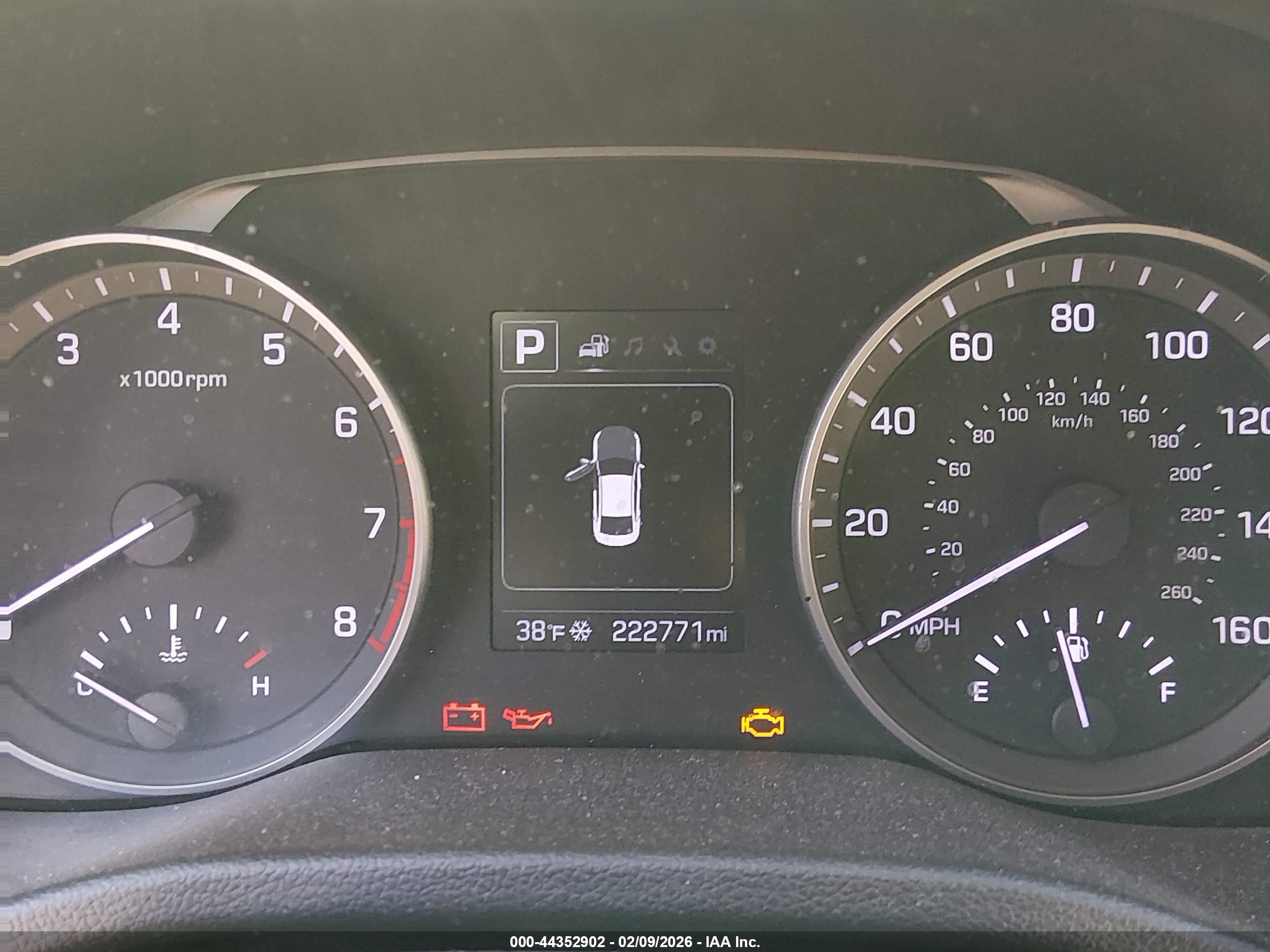 HYUNDAI ELANTRA image 7