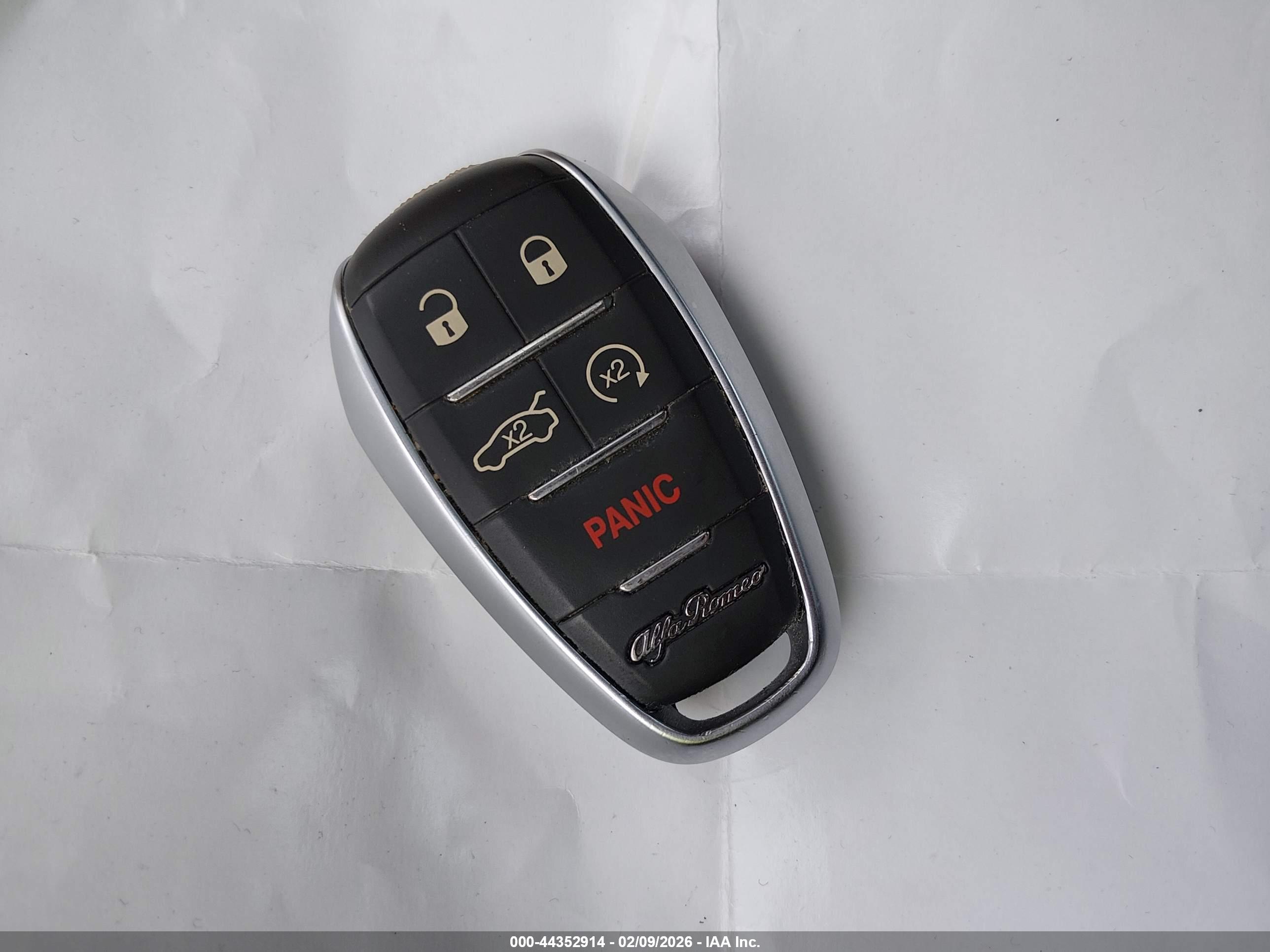 ALFA ROMEO image 11
