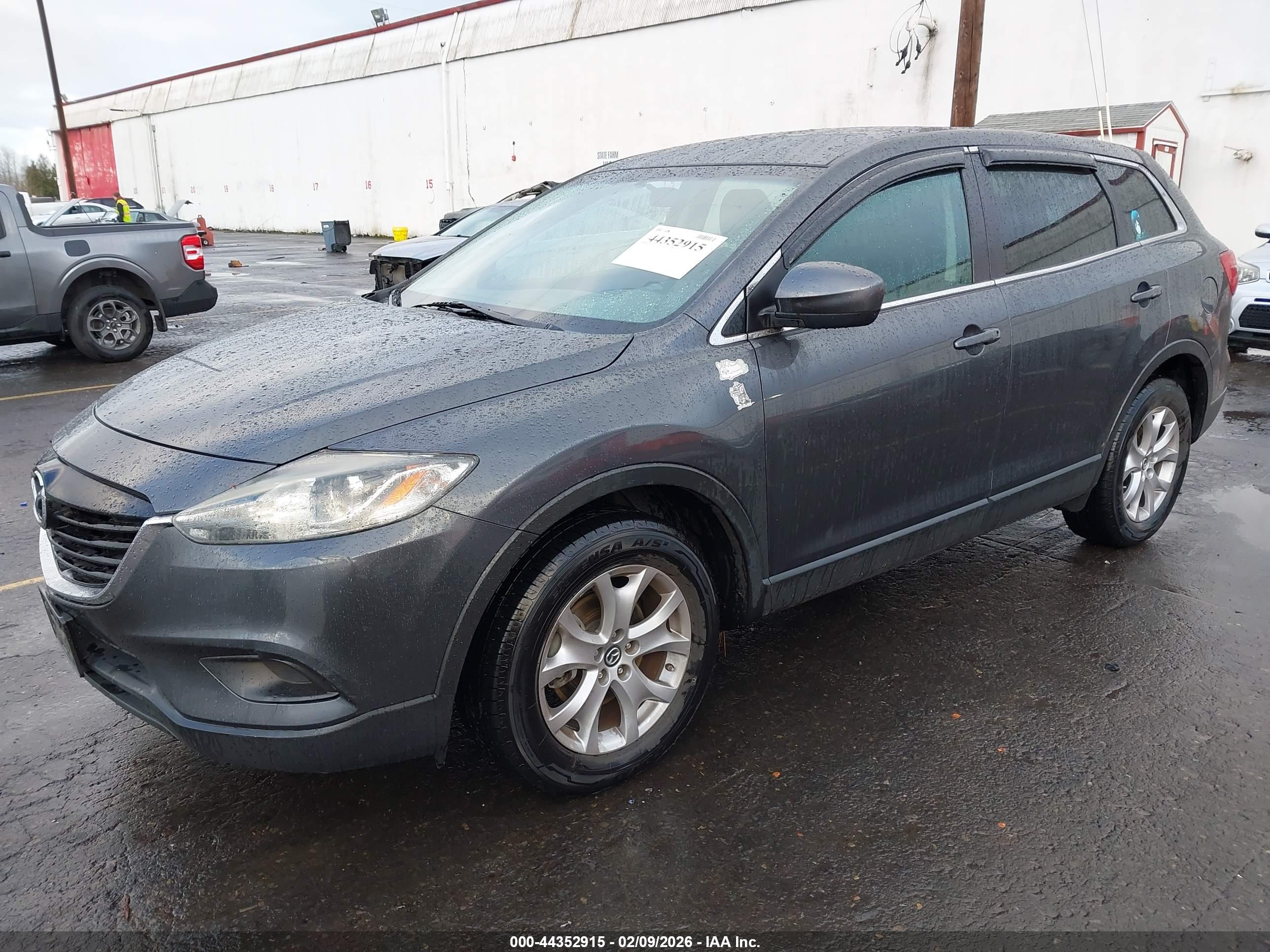 MAZDA CX-9 image 2
