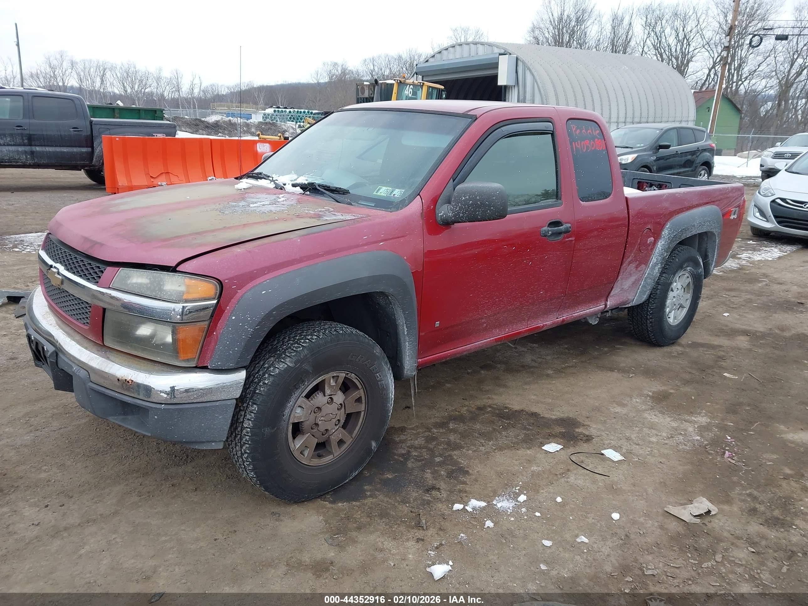 CHEVROLET COLORADO image 2