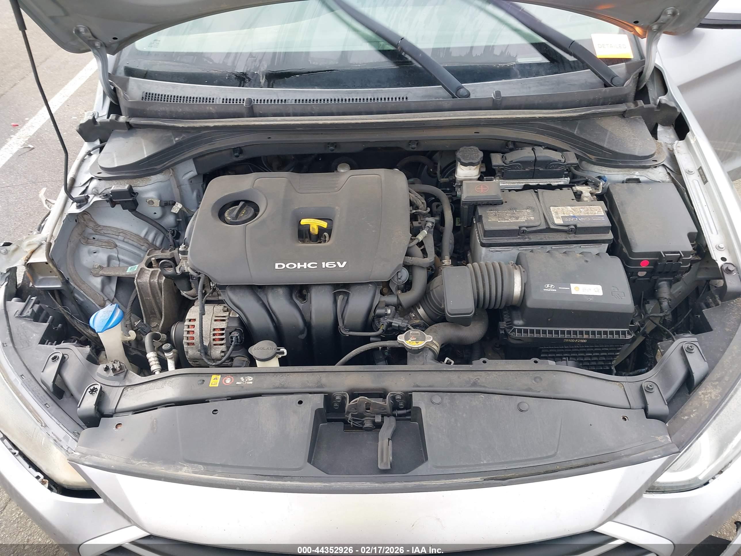 HYUNDAI ELANTRA image 10