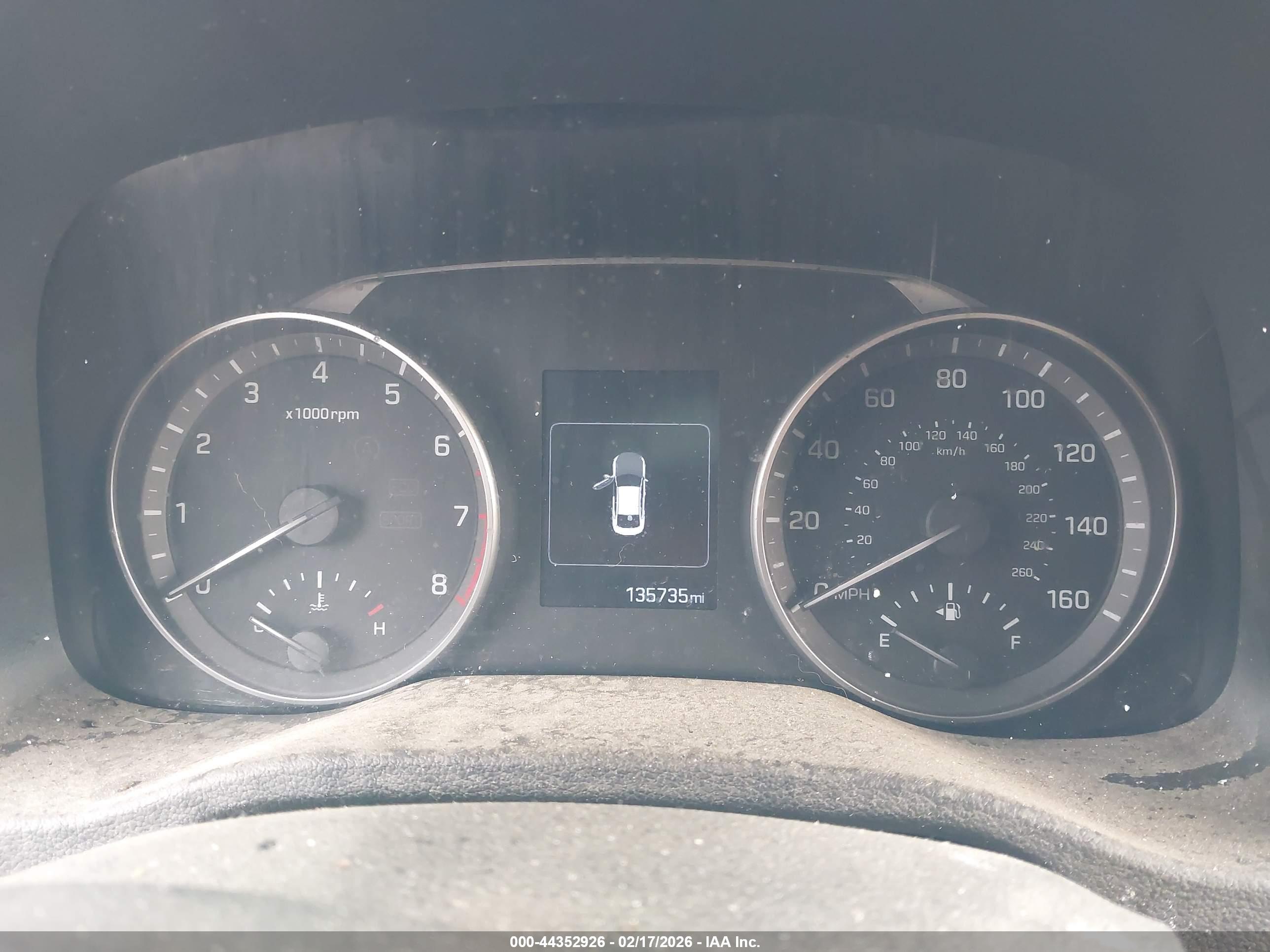 HYUNDAI ELANTRA image 7