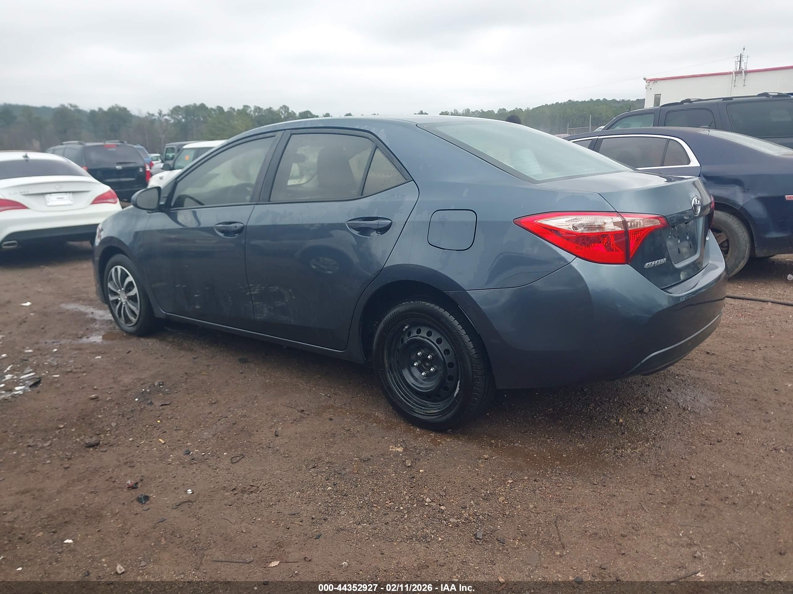 TOYOTA COROLLA image 3