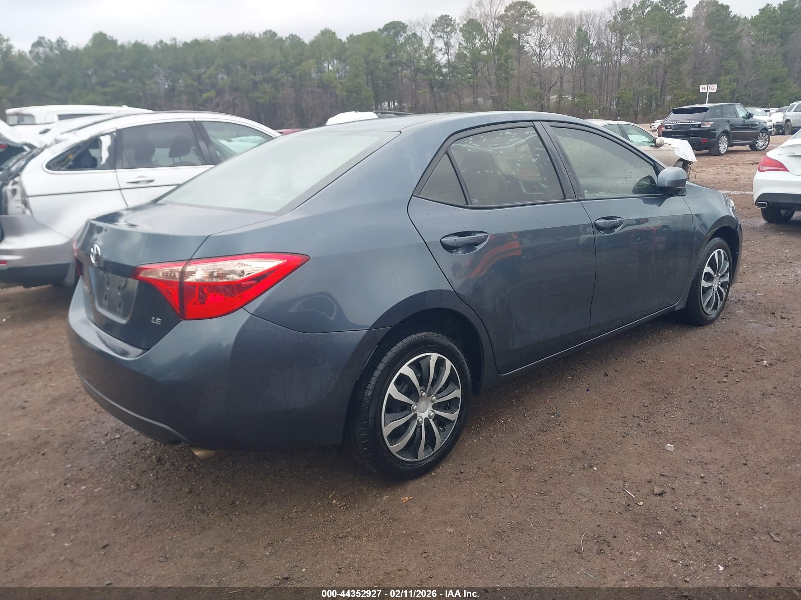 TOYOTA COROLLA image 4
