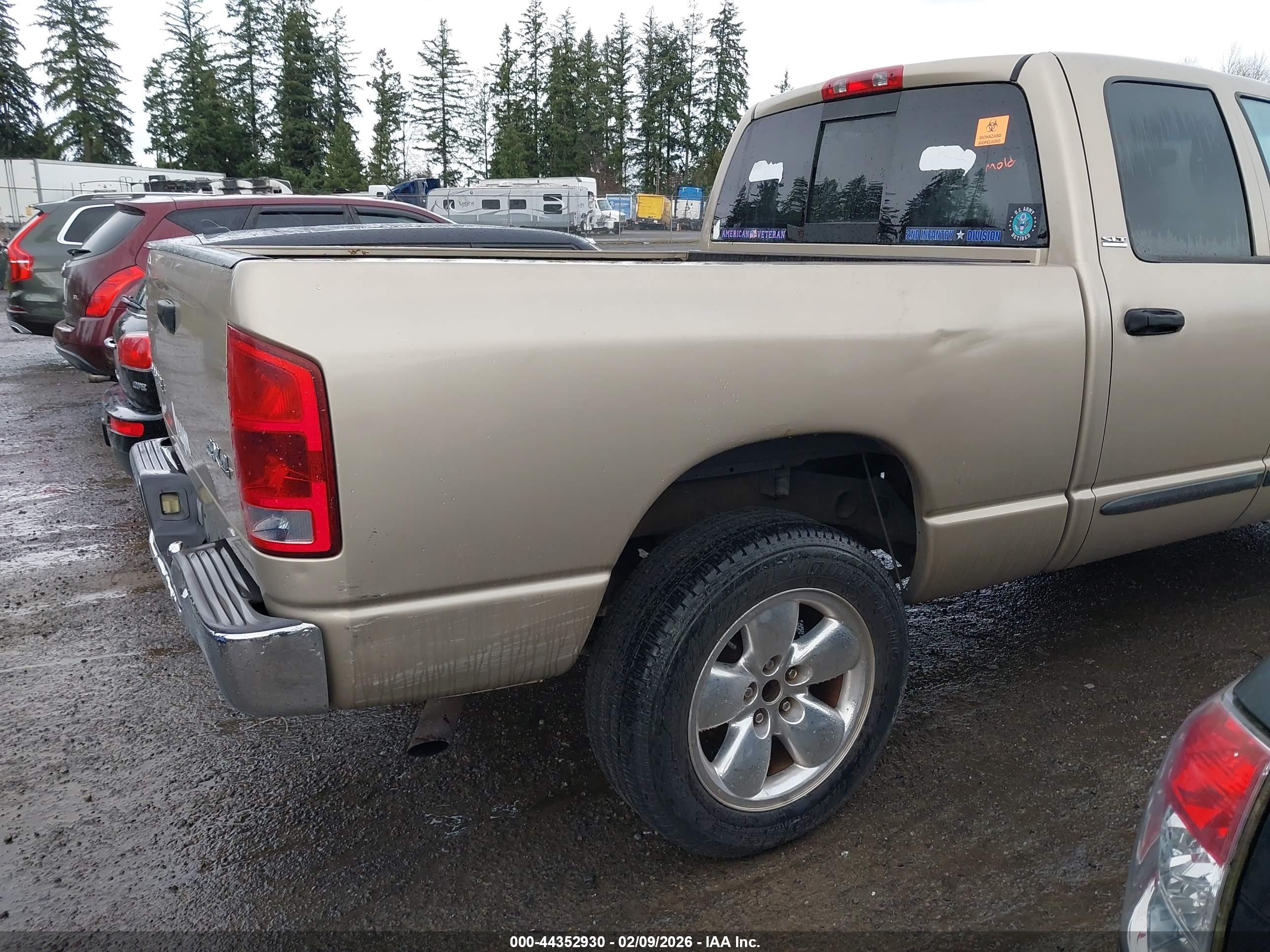 DODGE RAM image 6
