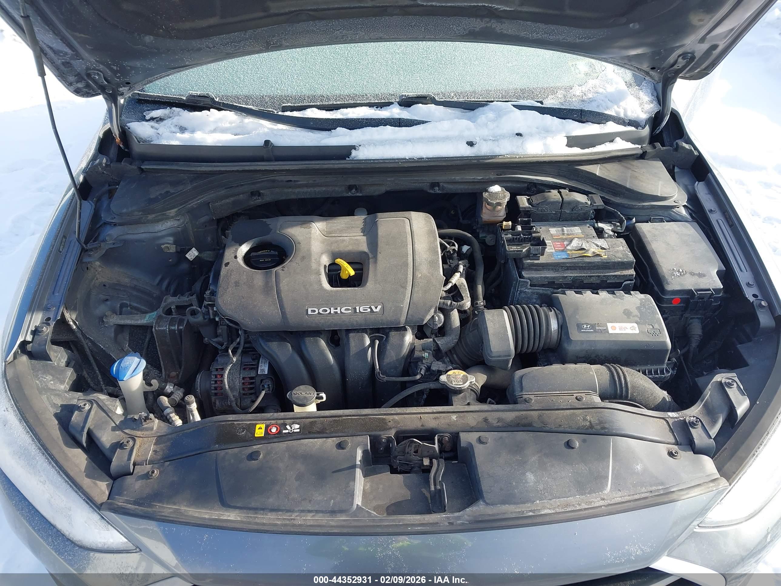 HYUNDAI ELANTRA image 10