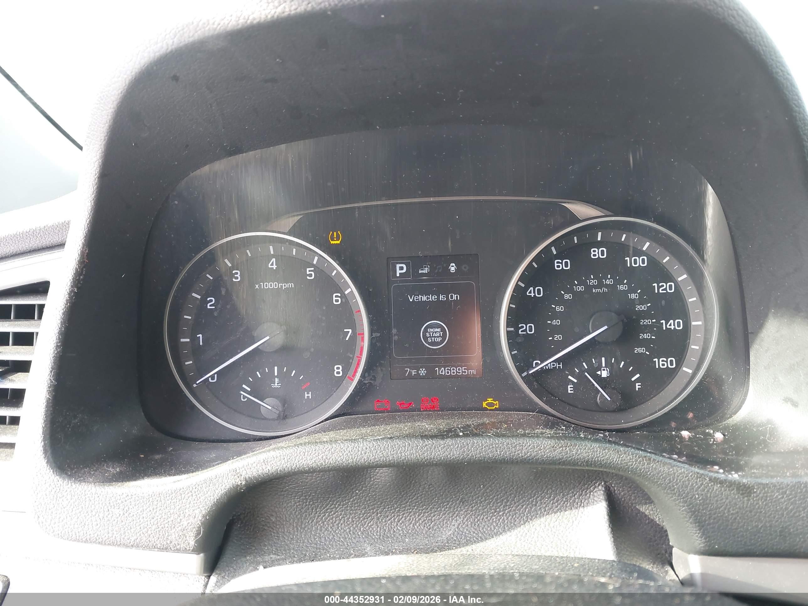 HYUNDAI ELANTRA image 7