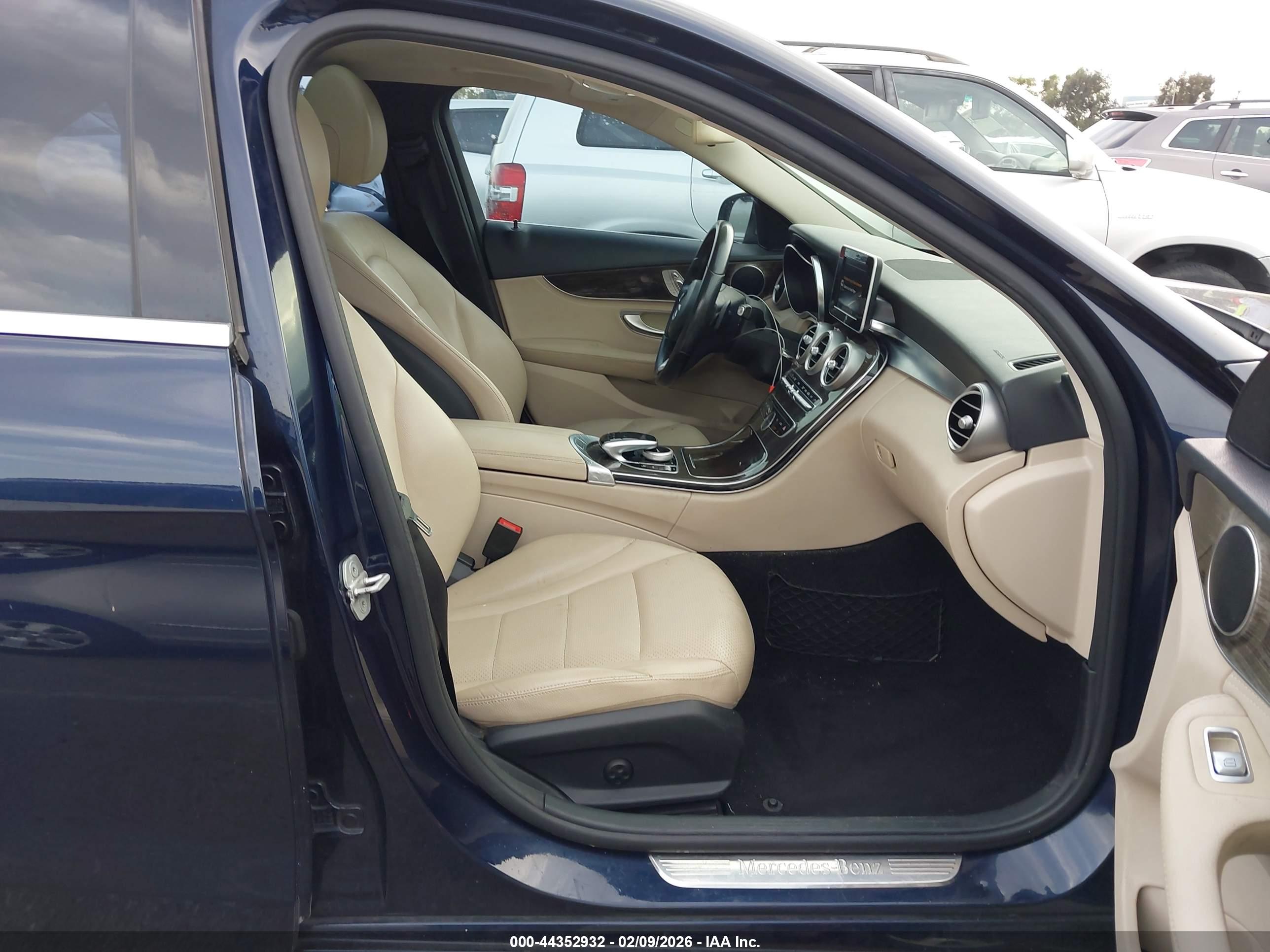 MERCEDES-BENZ C image 5