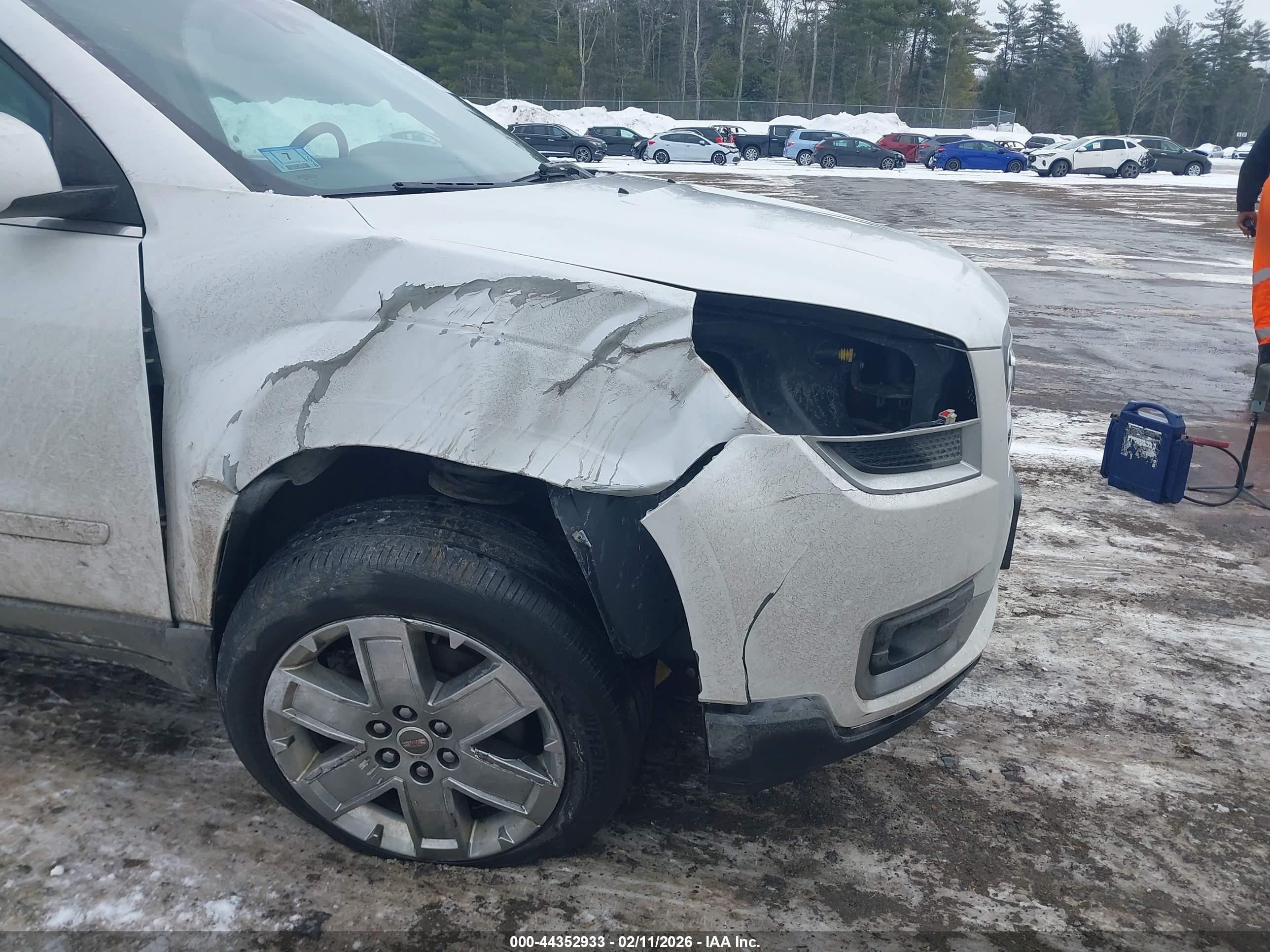 GMC ACADIA image 6