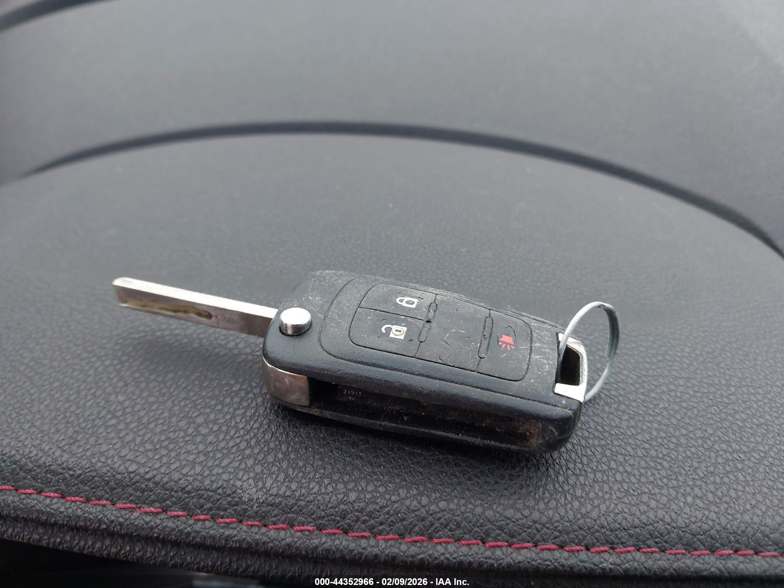 GMC TERRAIN image 11