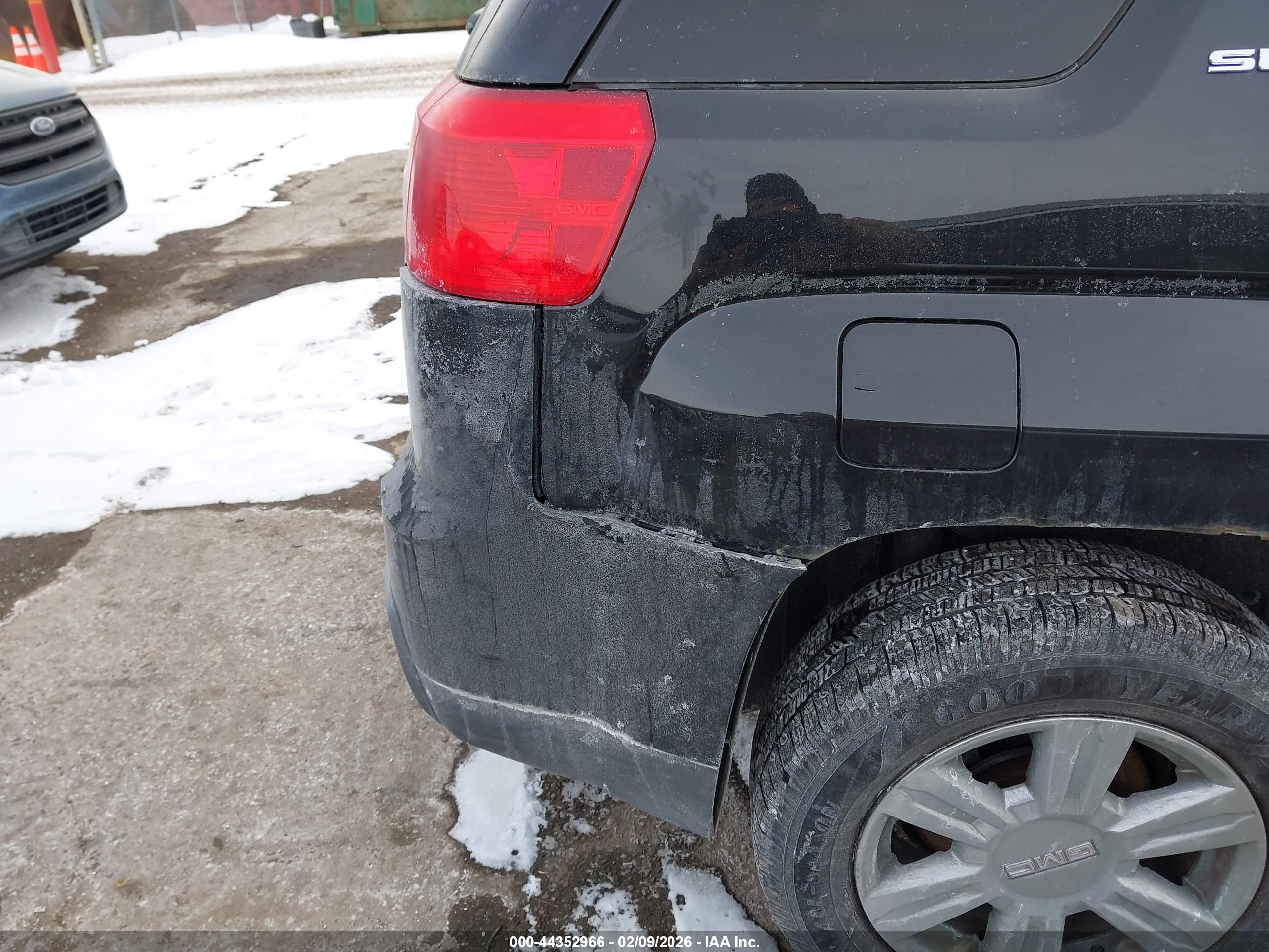 GMC TERRAIN image 6