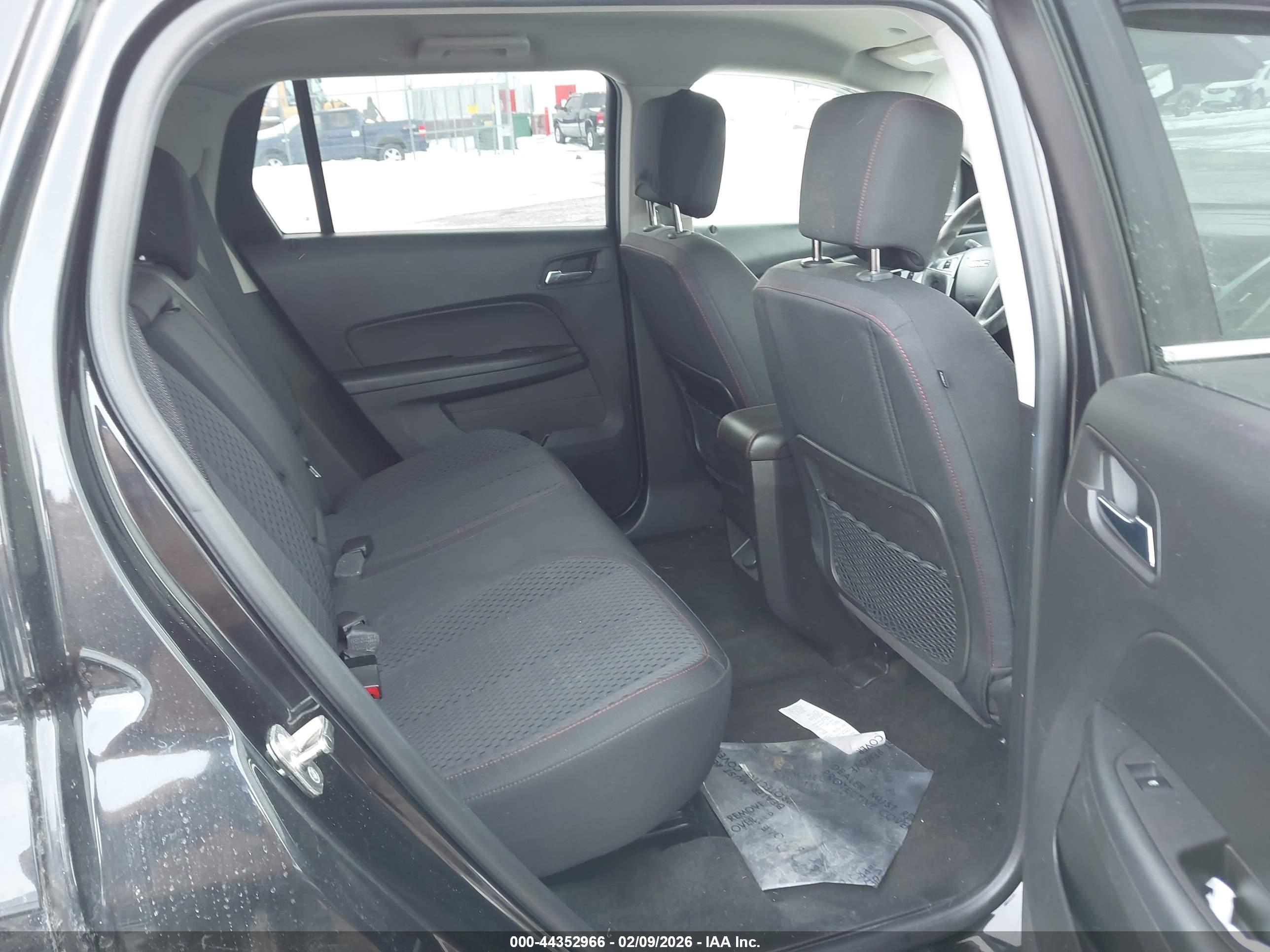 GMC TERRAIN image 8