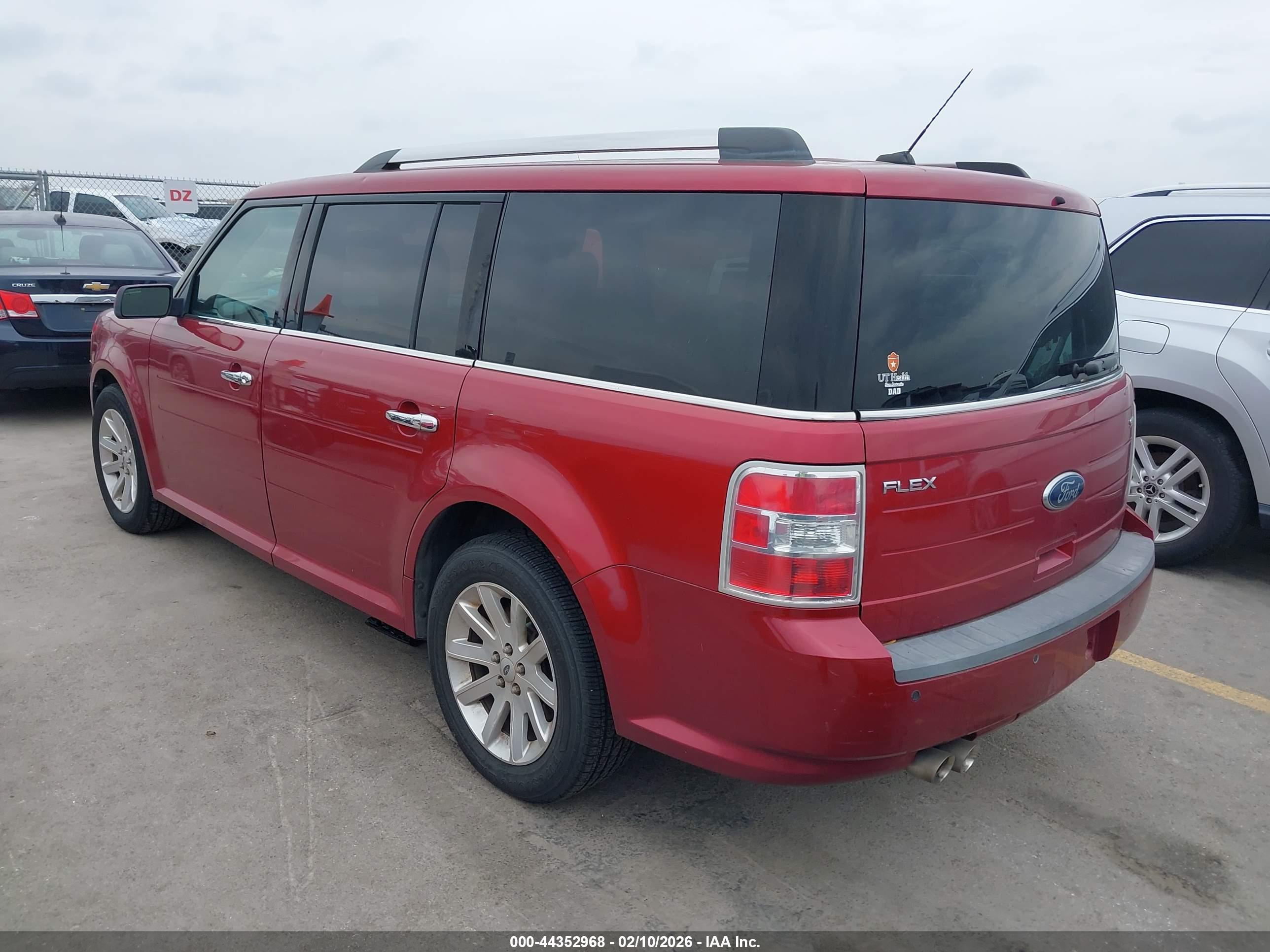 FORD FLEX image 3