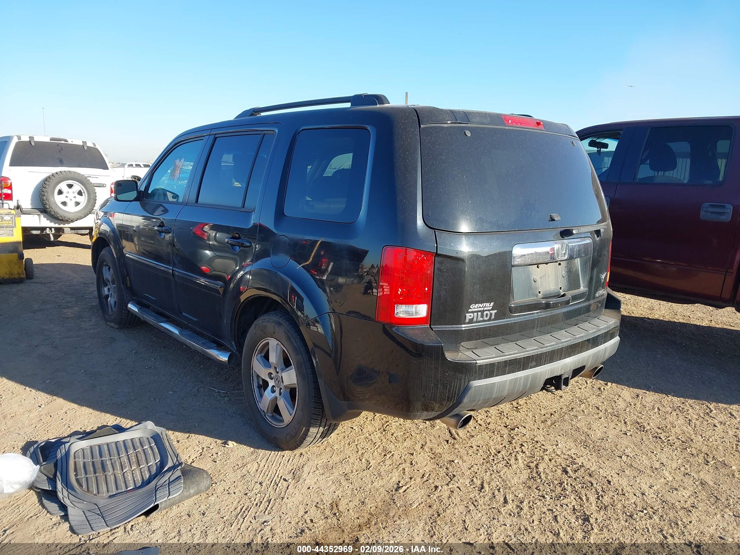 HONDA PILOT image 3