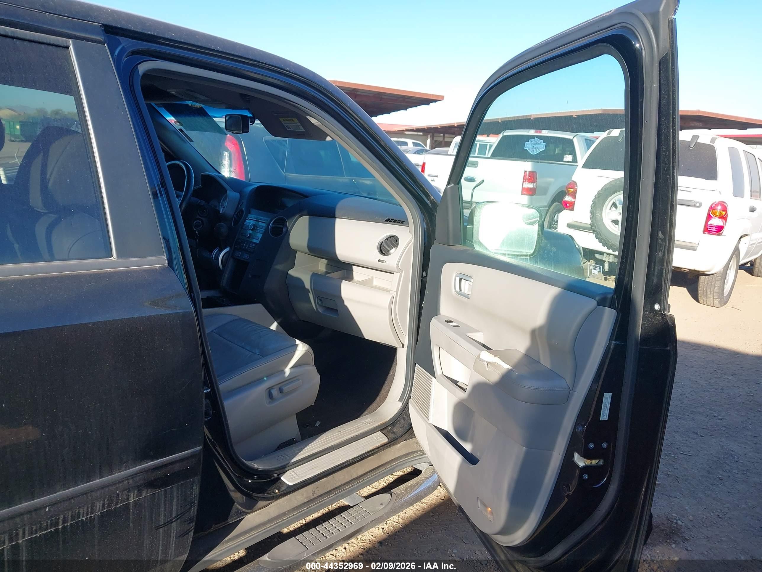 HONDA PILOT image 5