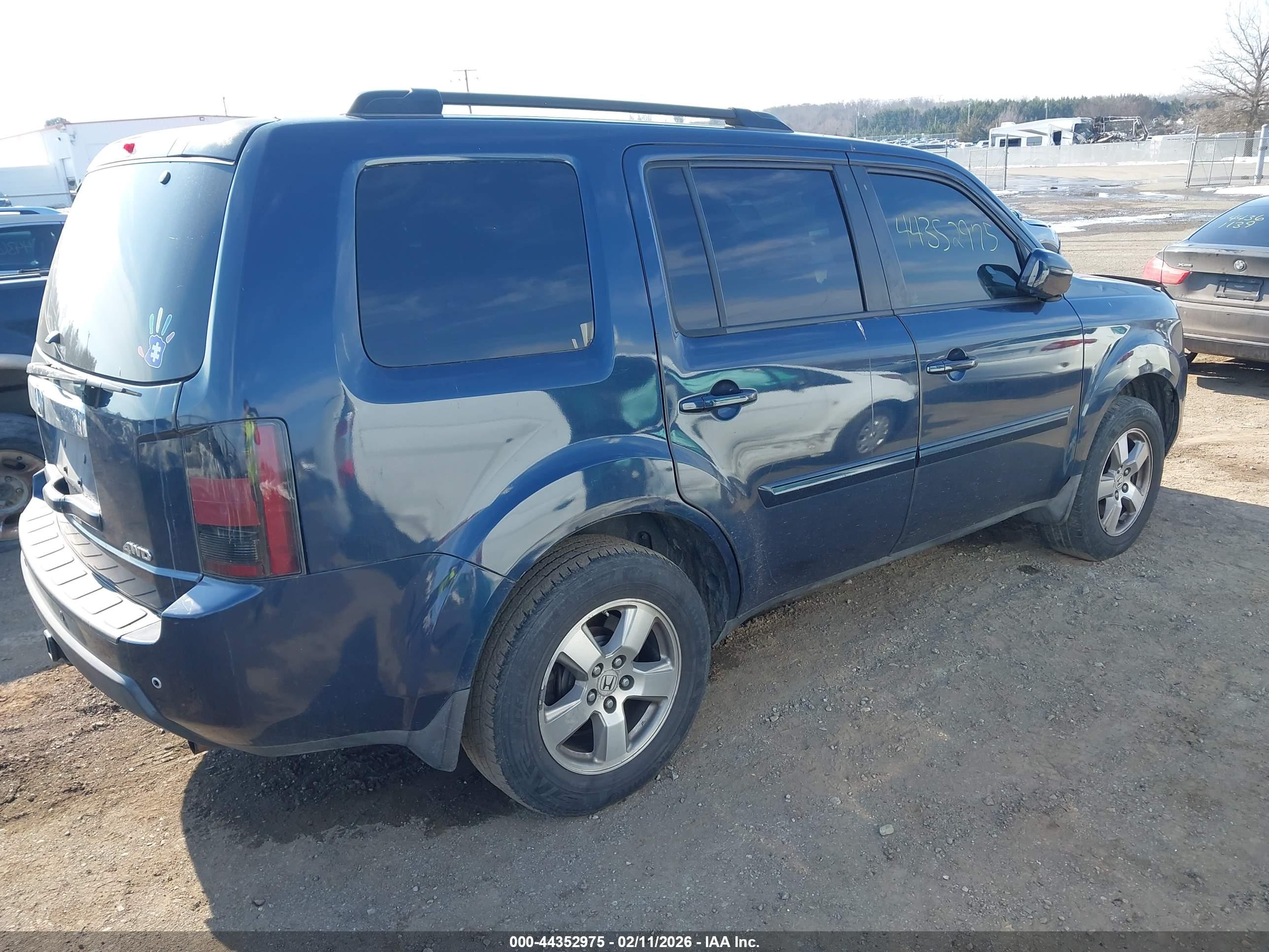 HONDA PILOT image 4