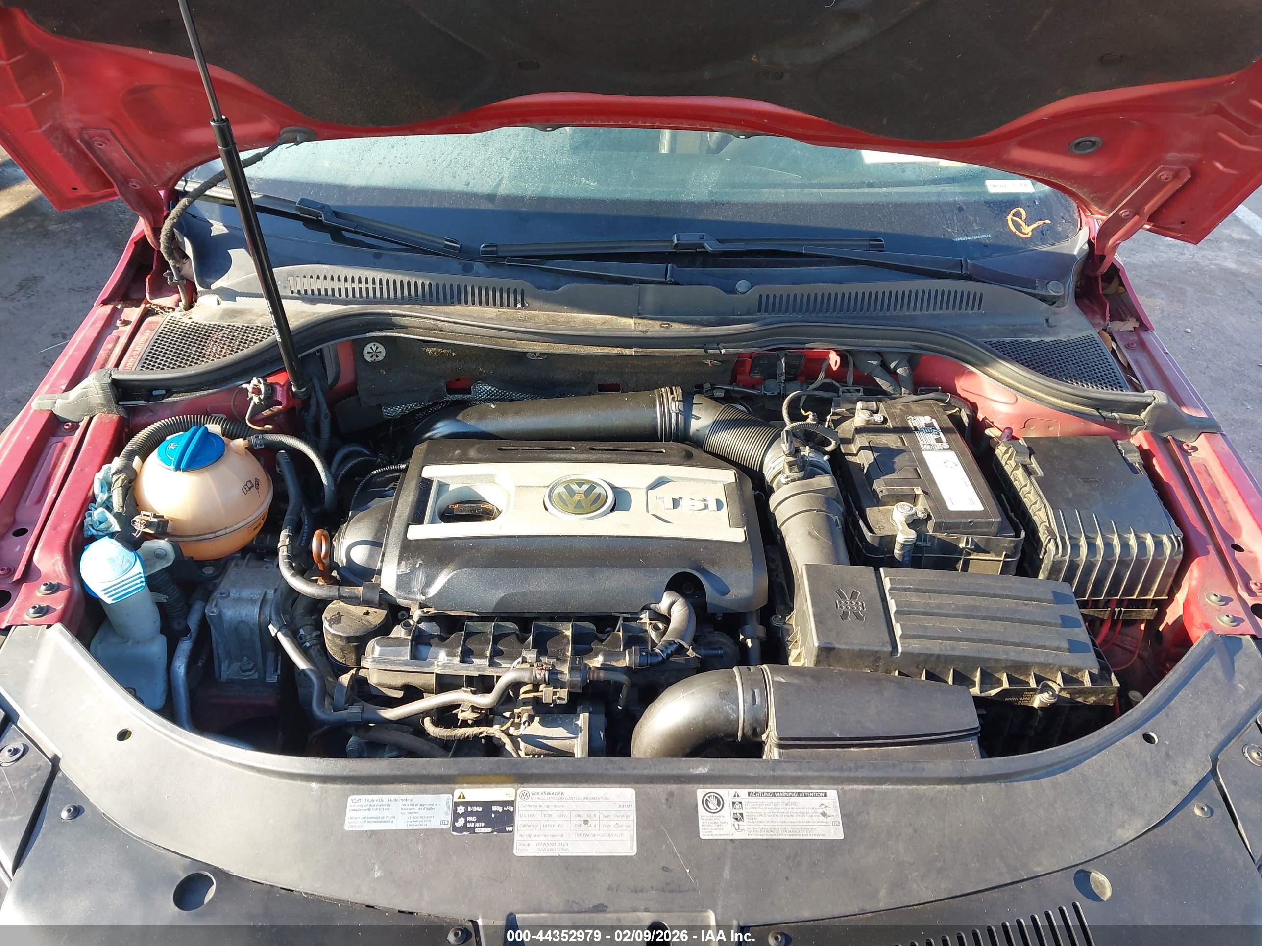 VOLKSWAGEN CC image 10