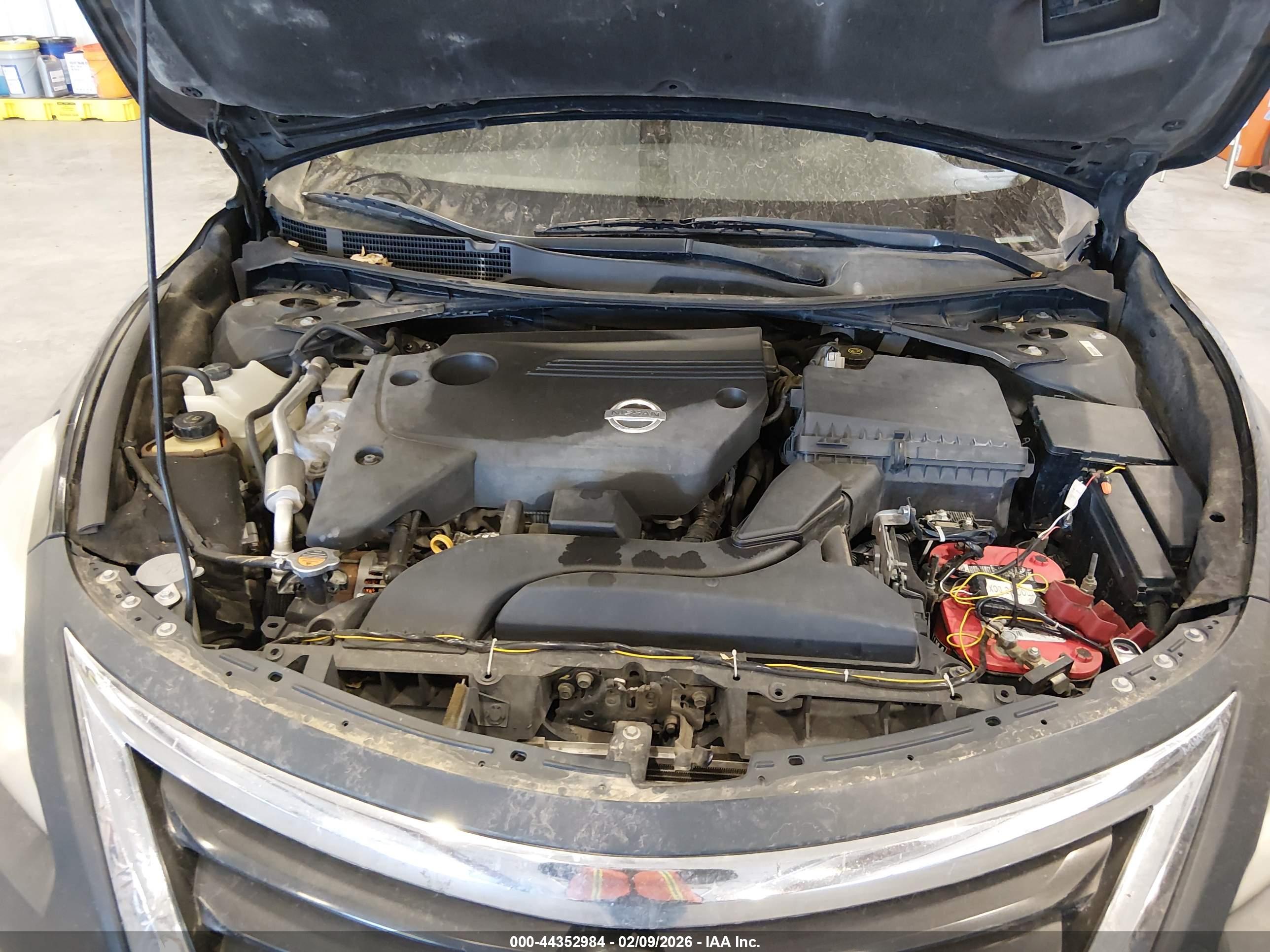 NISSAN ALTIMA image 10