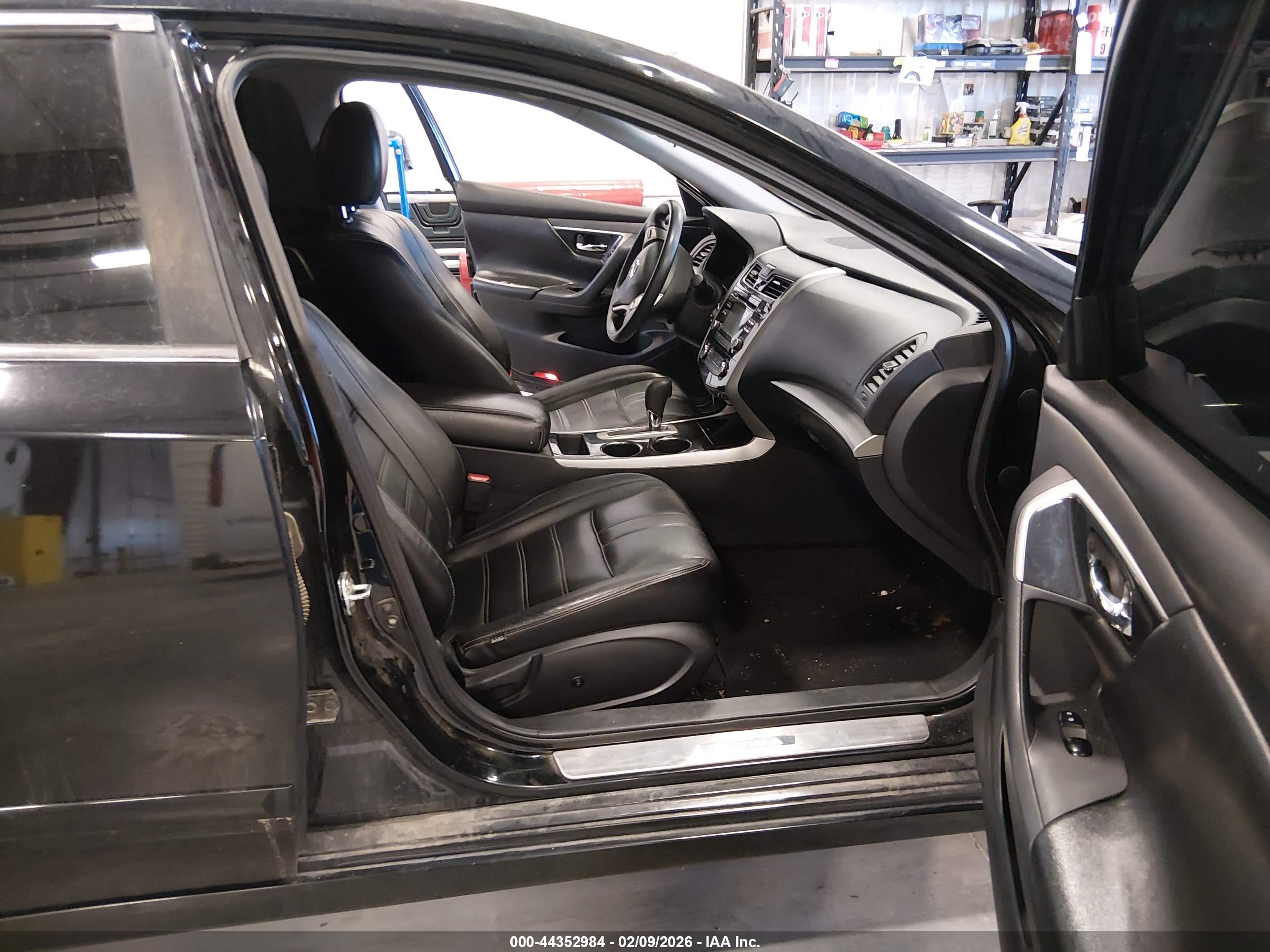 NISSAN ALTIMA image 5