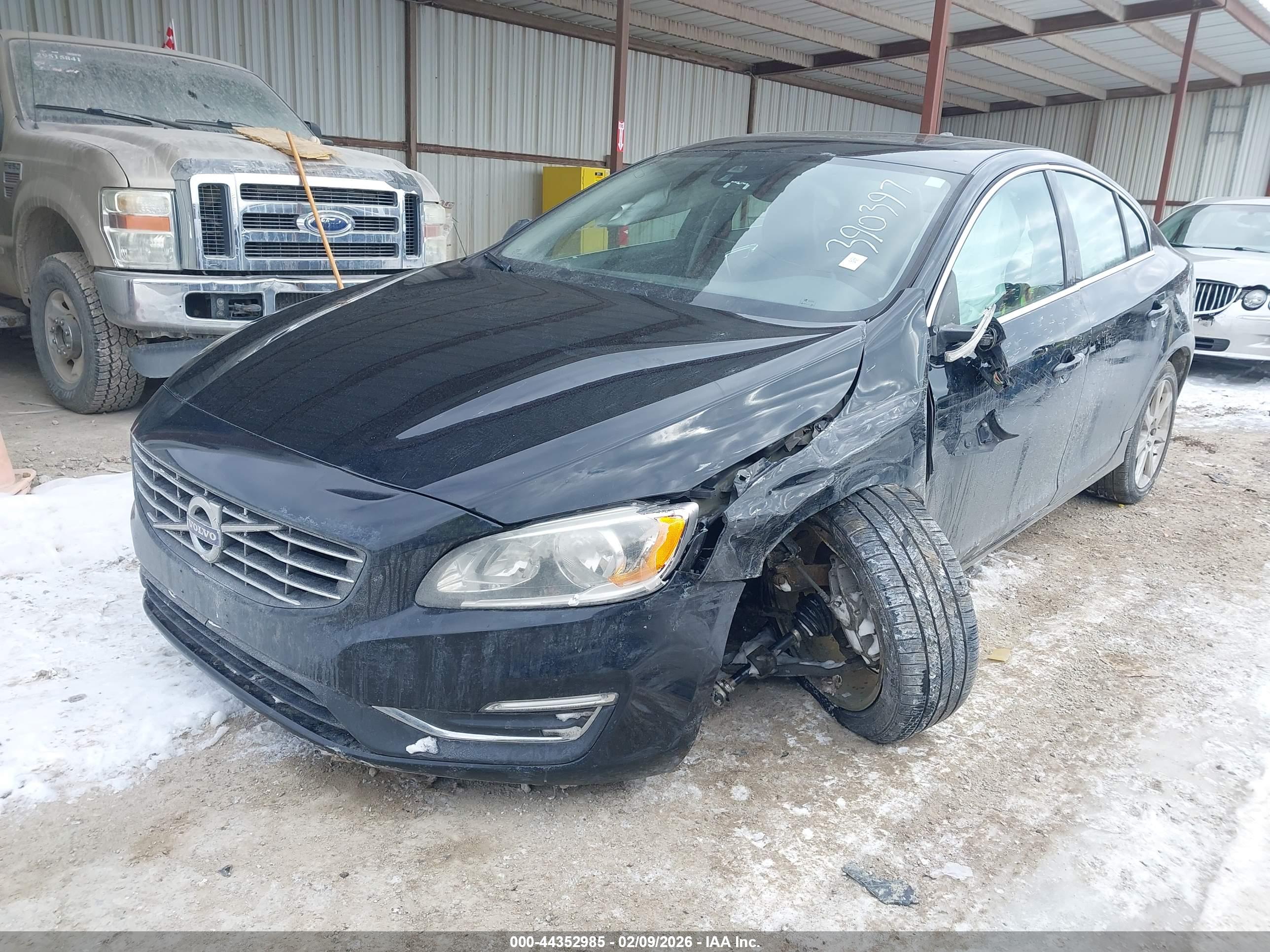VOLVO S60 image 6