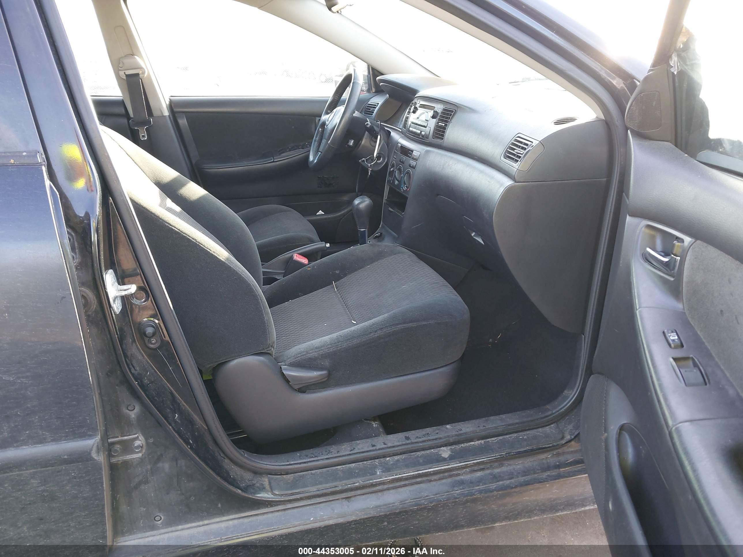 TOYOTA COROLLA image 5