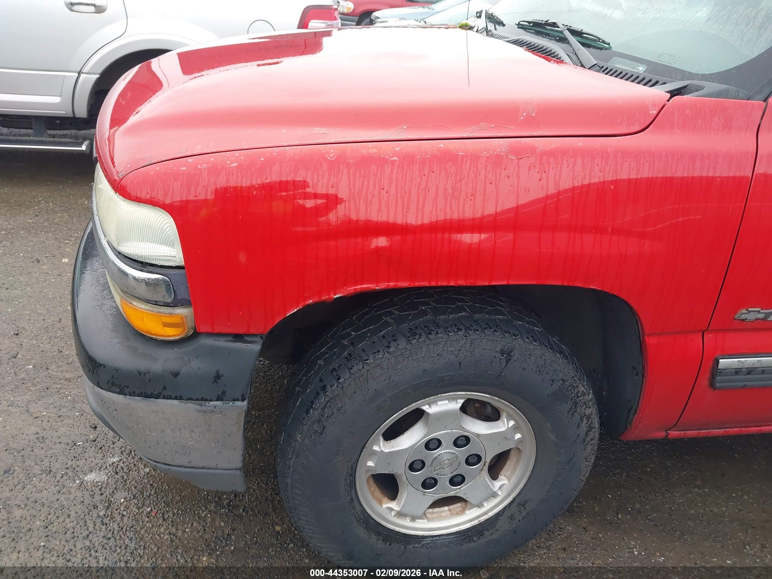 CHEVROLET SILVERADO image 6