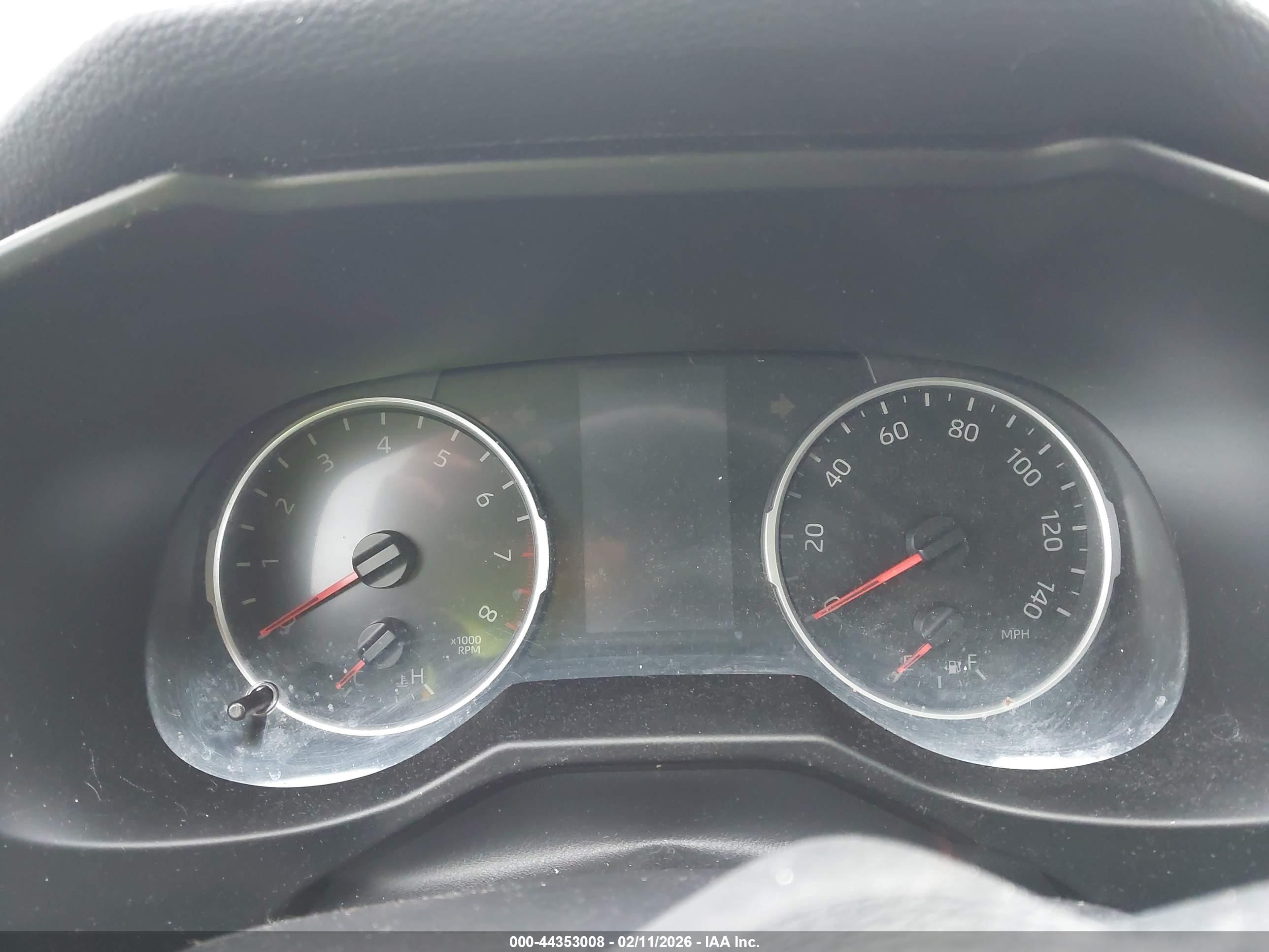 TOYOTA RAV4 image 7