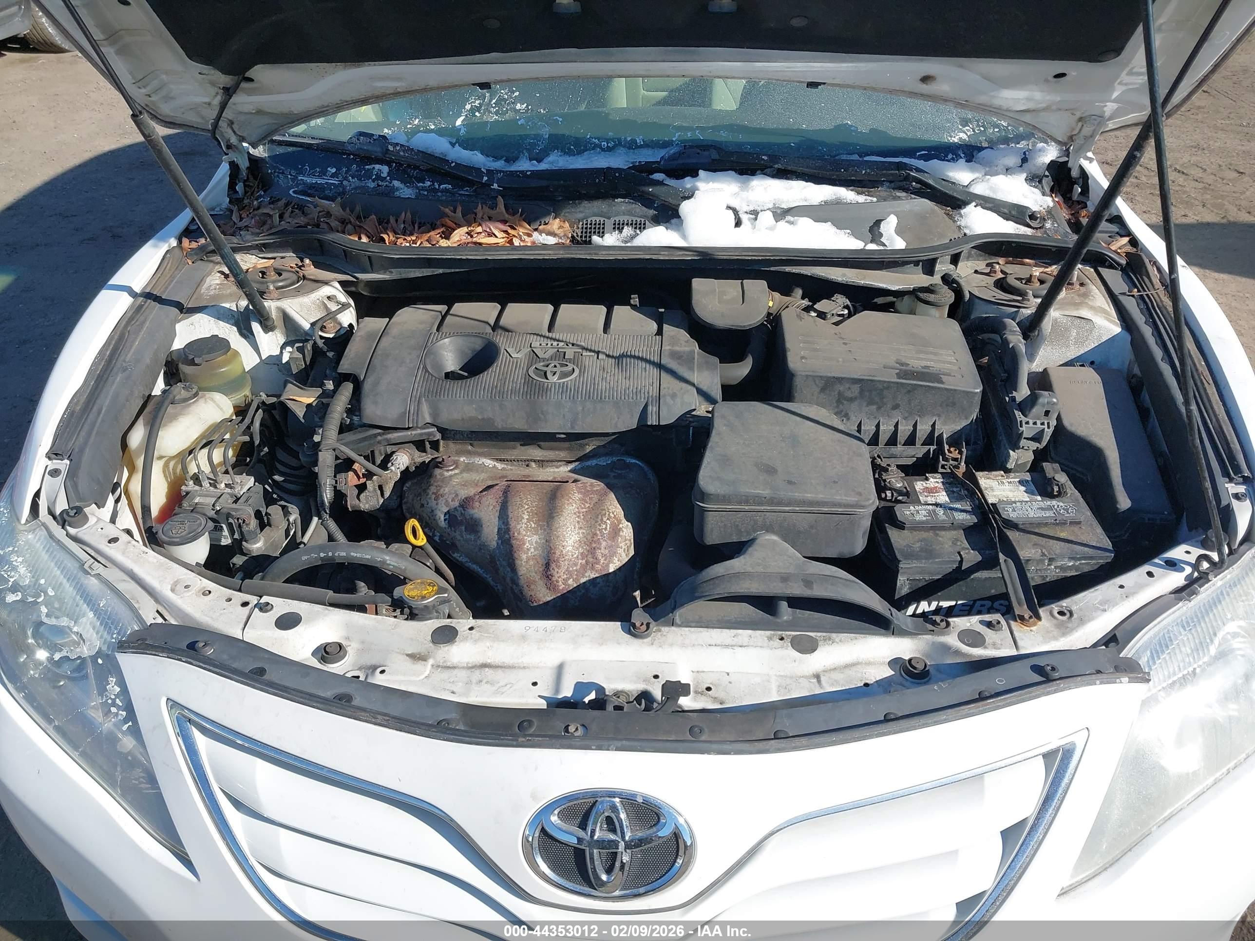 TOYOTA CAMRY image 10