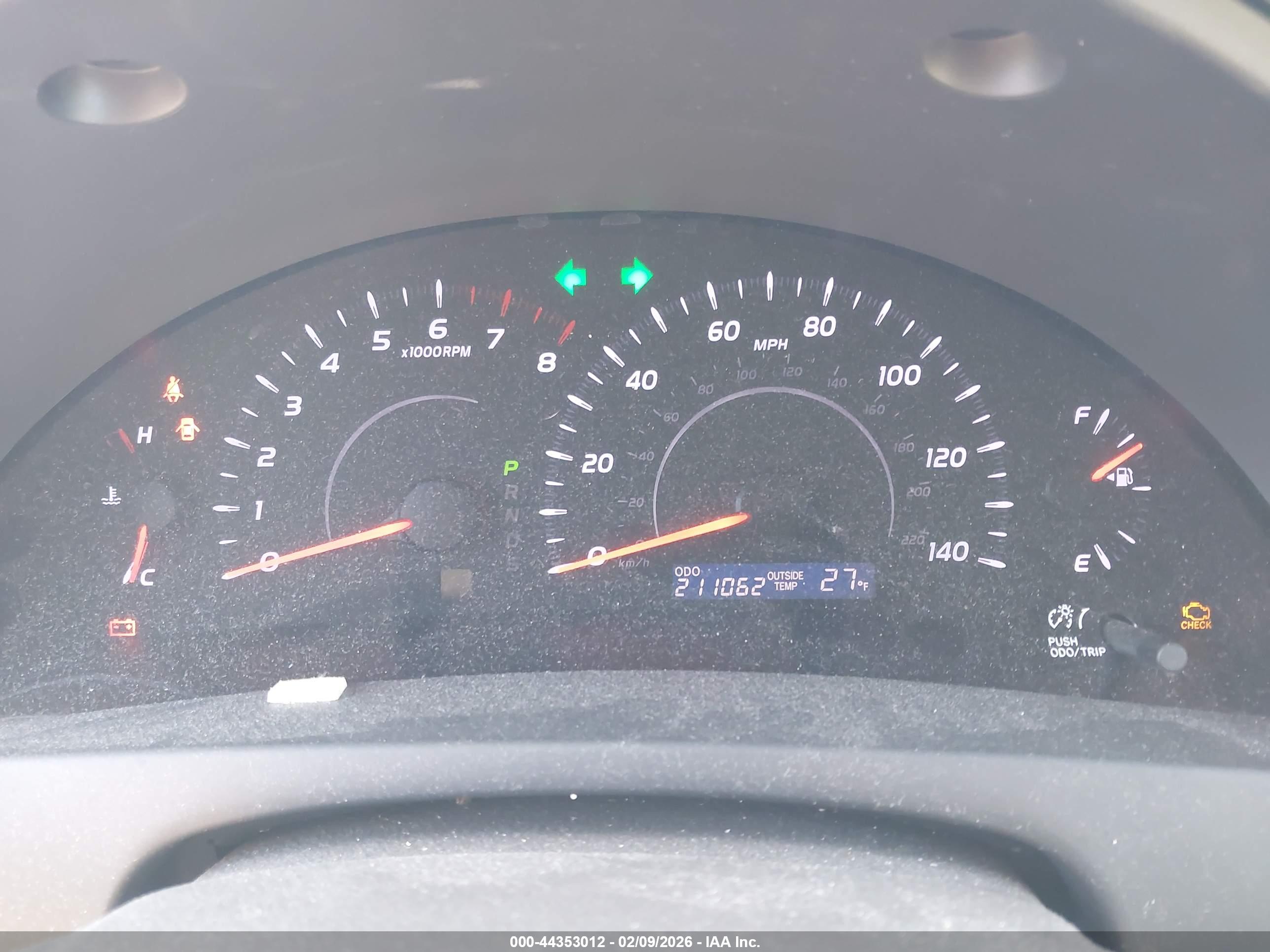 TOYOTA CAMRY image 7