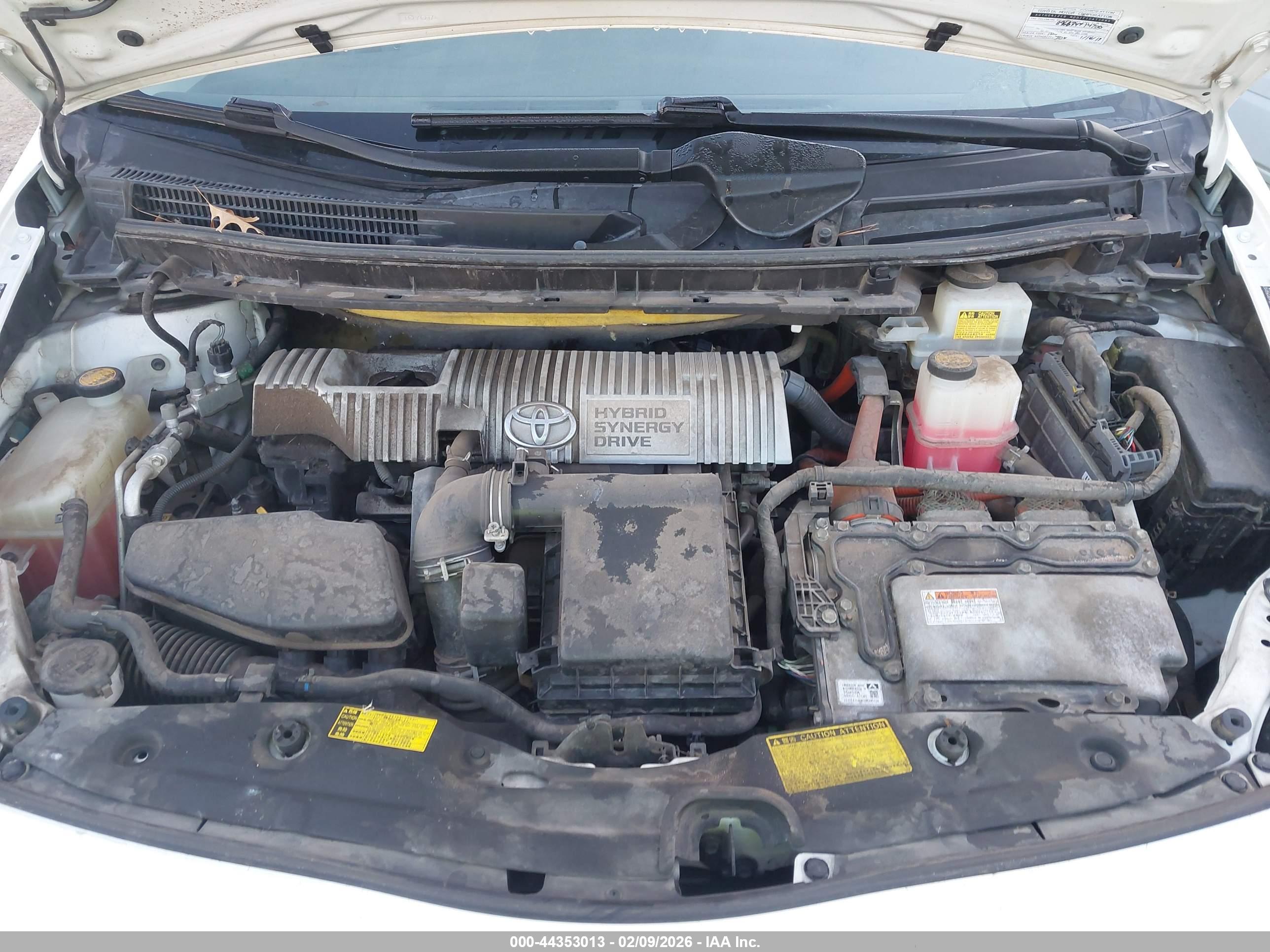 TOYOTA PRIUS image 10