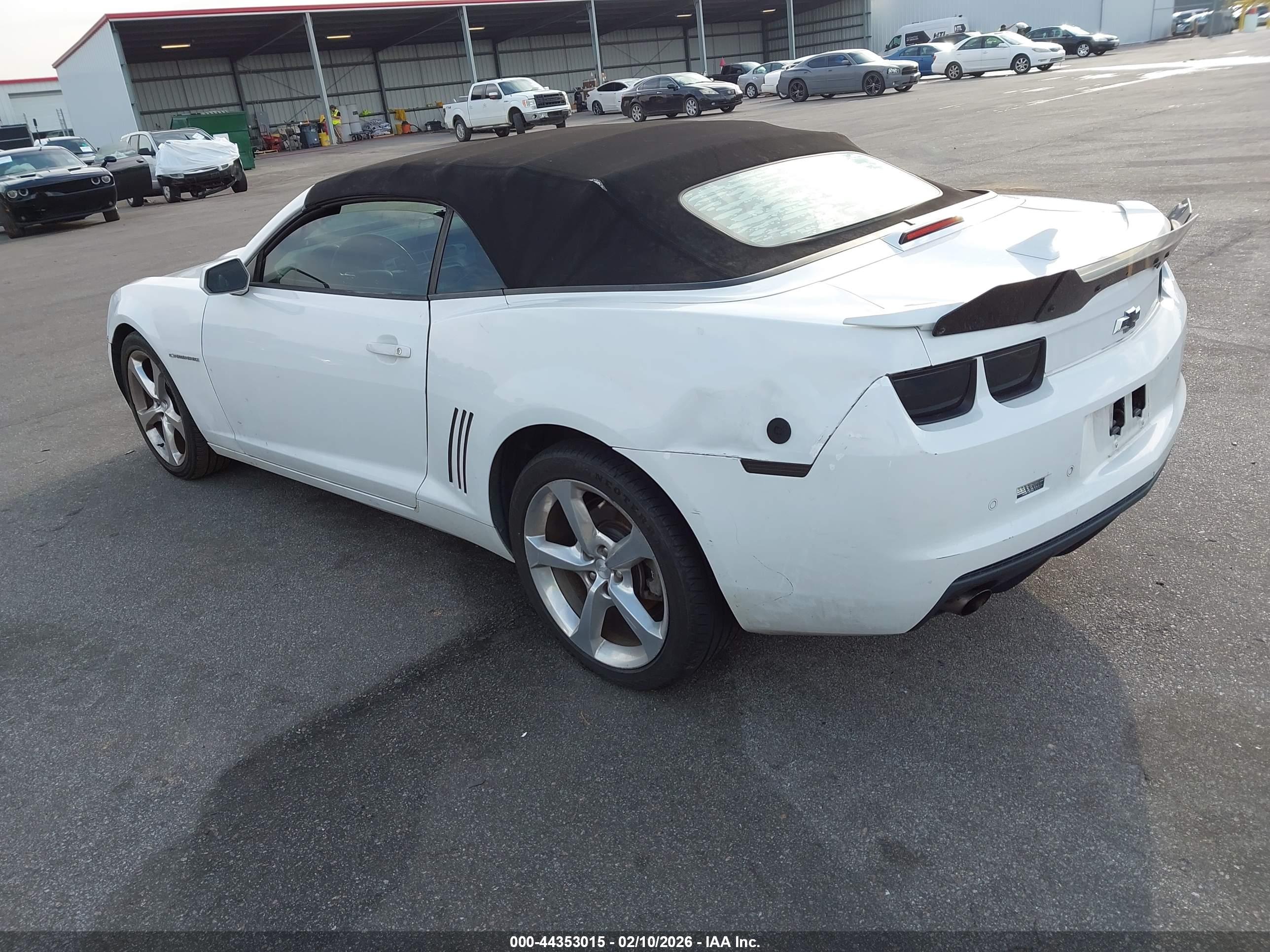 CHEVROLET CAMARO image 3