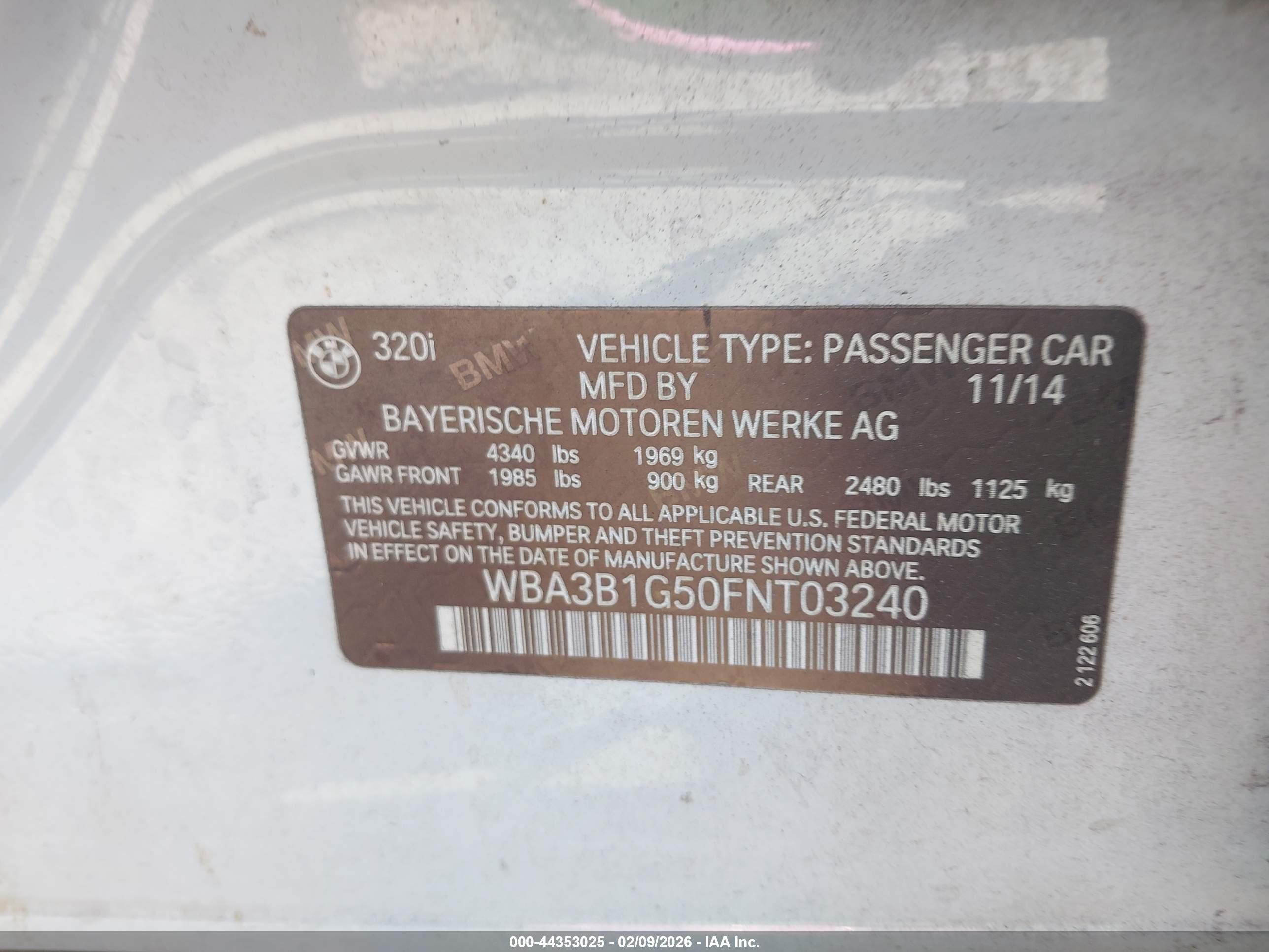 BMW 320I image 9