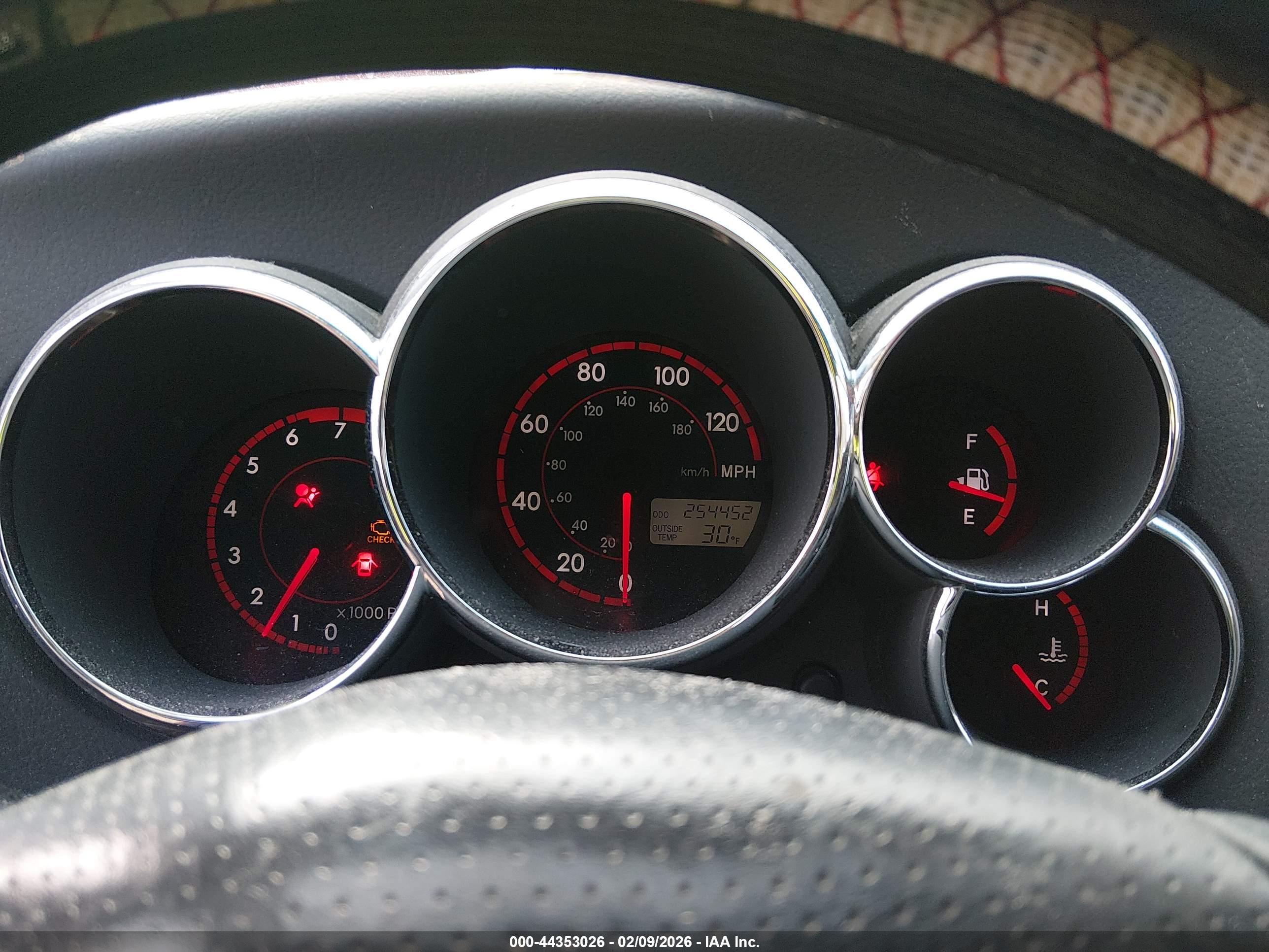 PONTIAC VIBE image 7