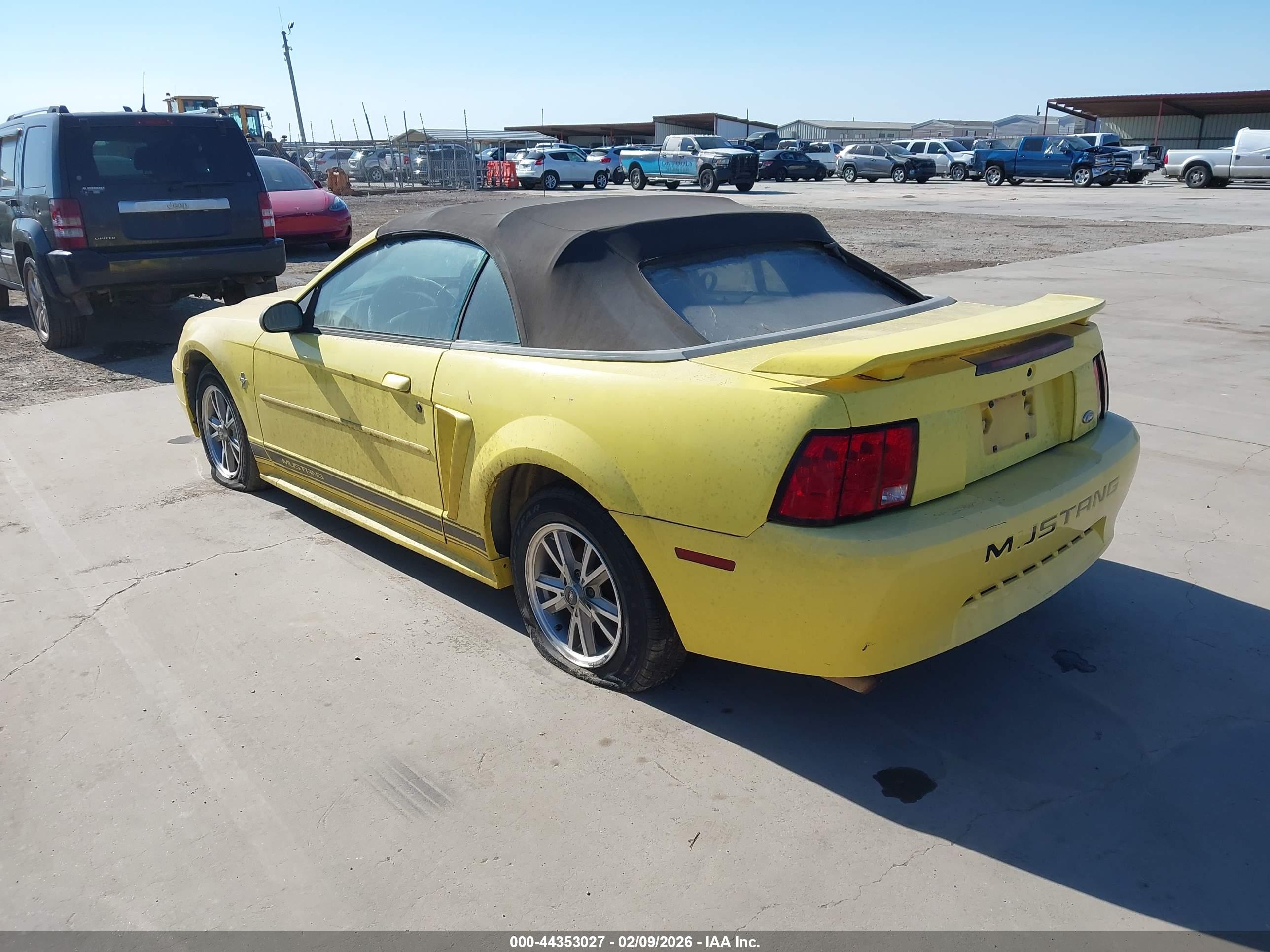 FORD MUSTANG image 3