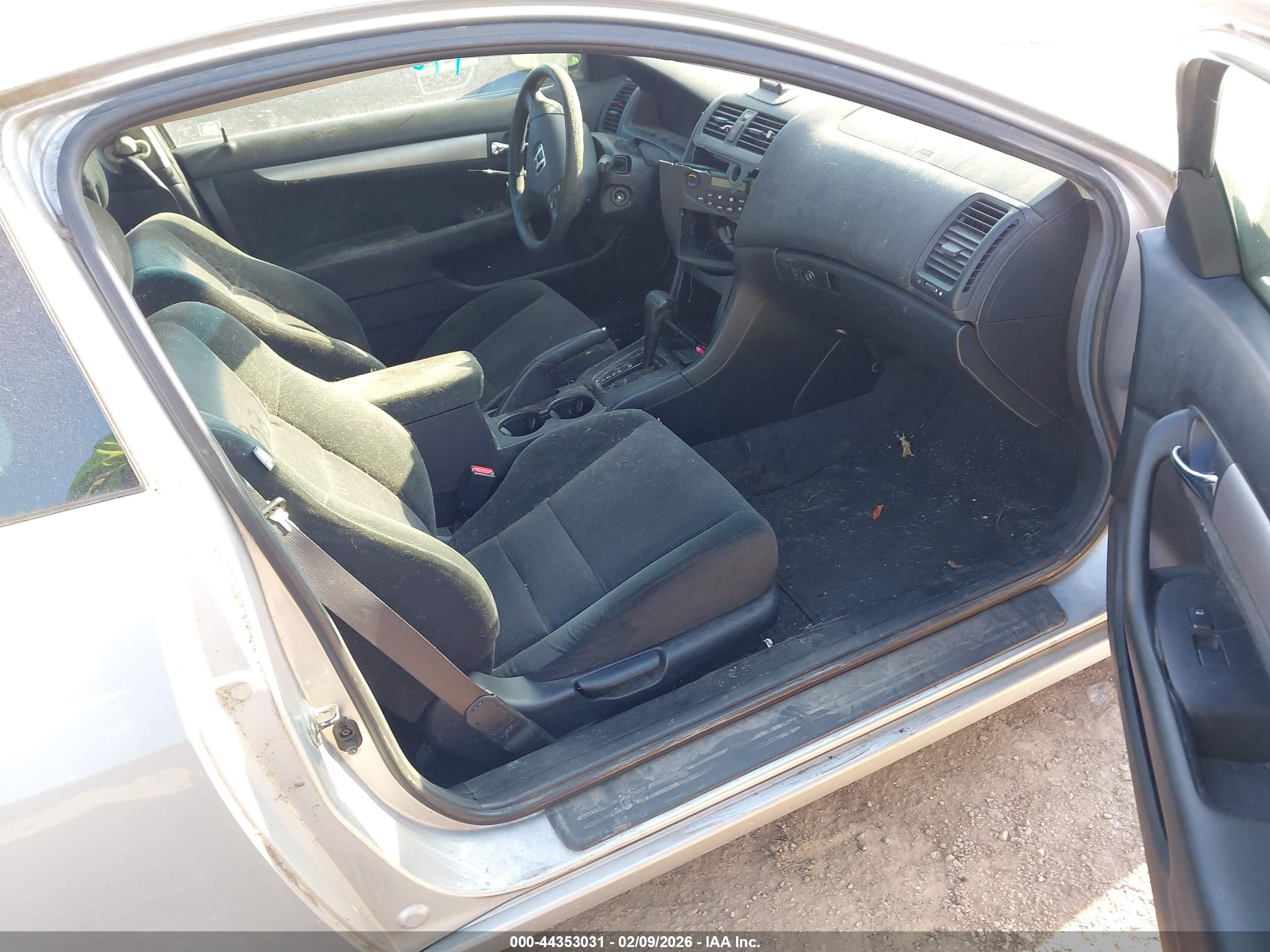 HONDA ACCORD image 5