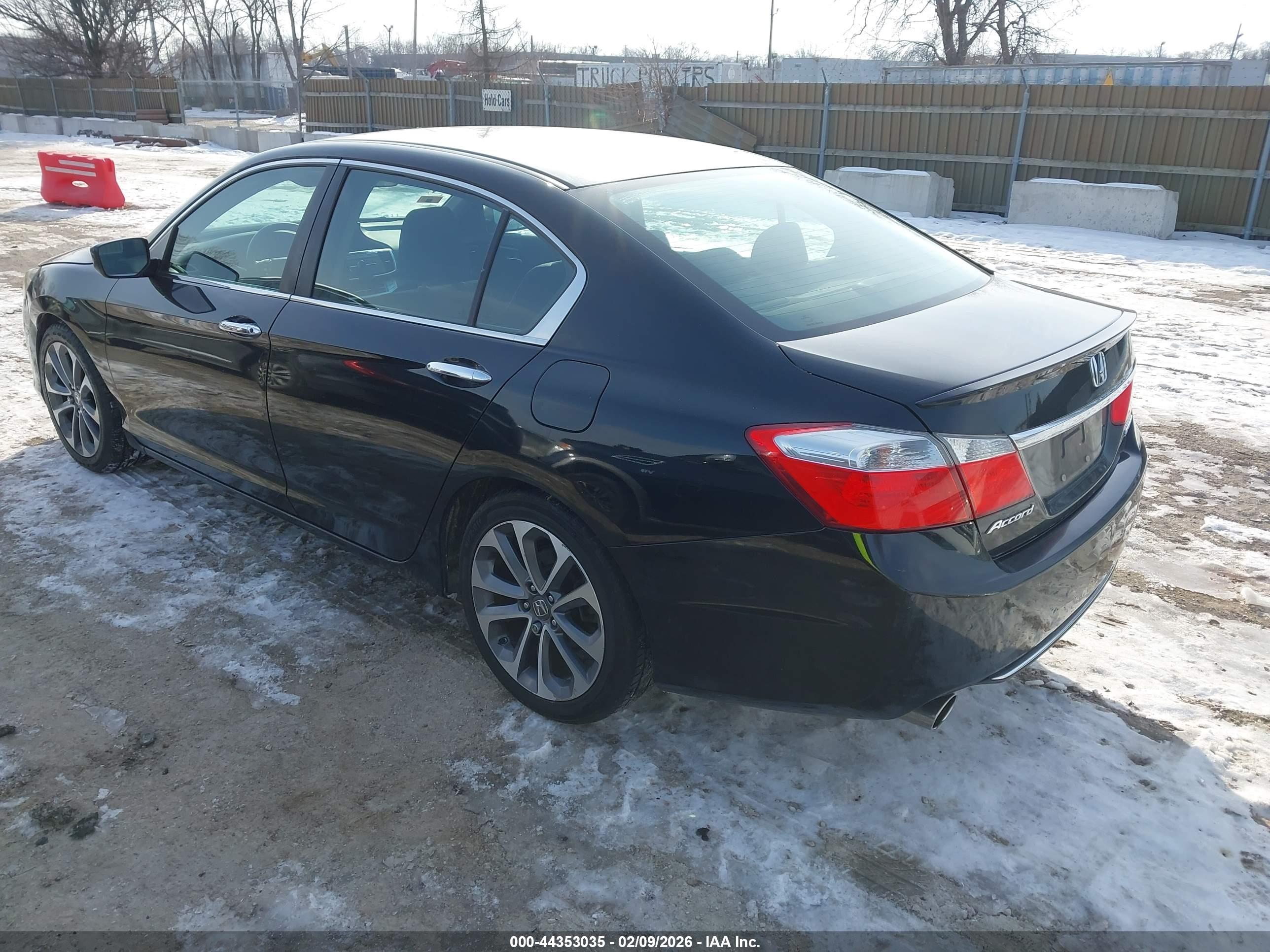 HONDA ACCORD image 3
