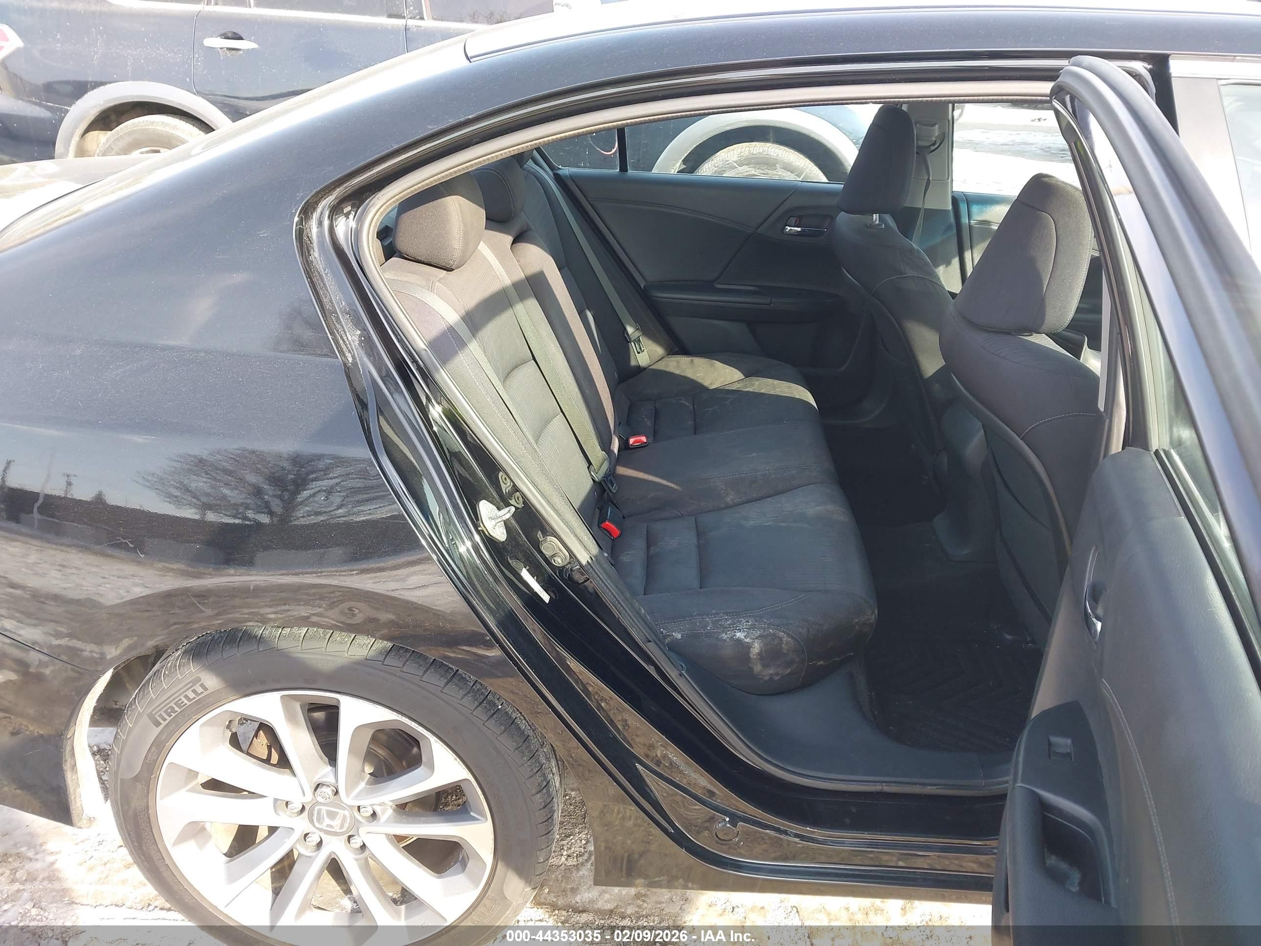 HONDA ACCORD image 8