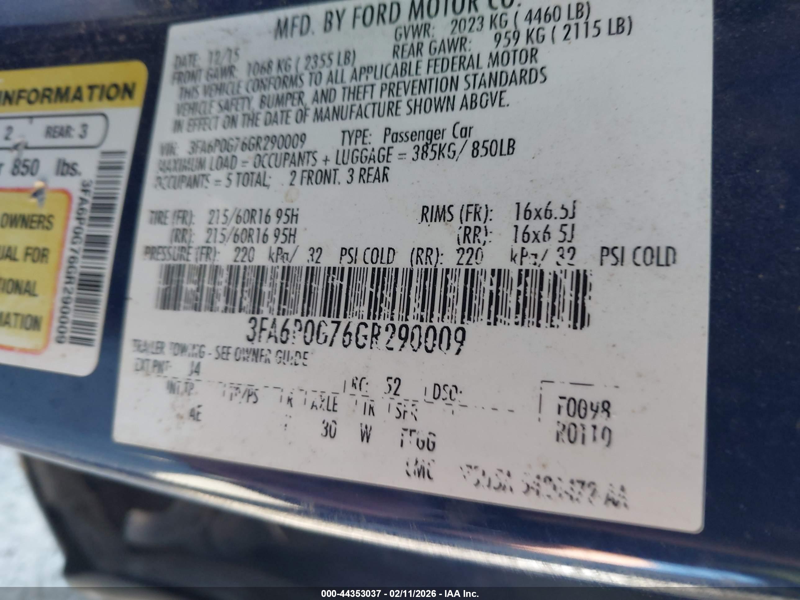 FORD FUSION image 9