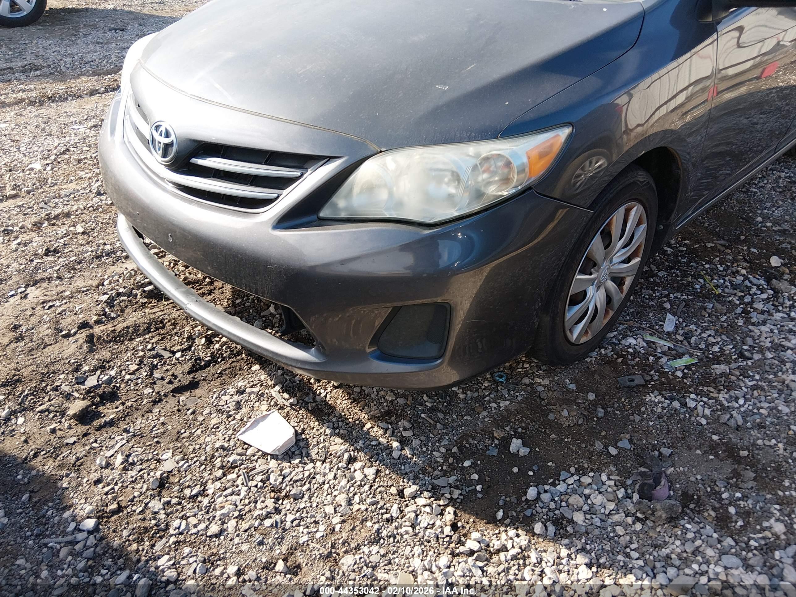 TOYOTA COROLLA image 6