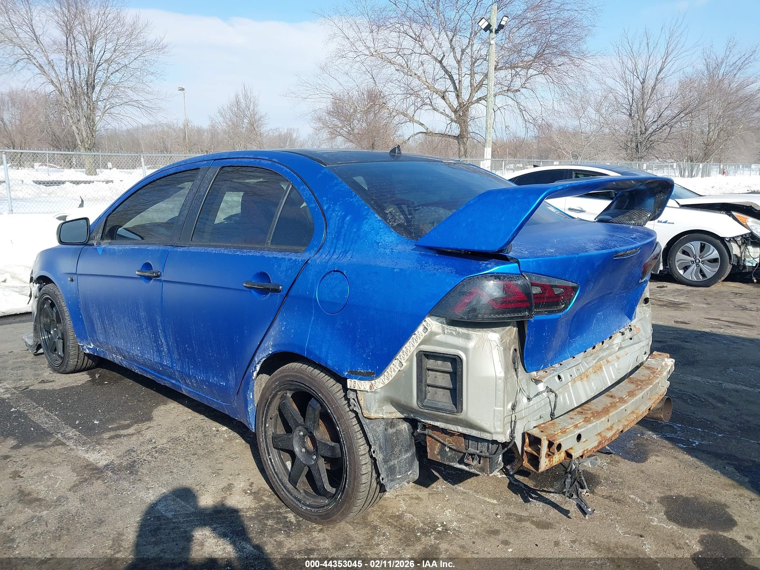 MITSUBISHI LANCER image 3