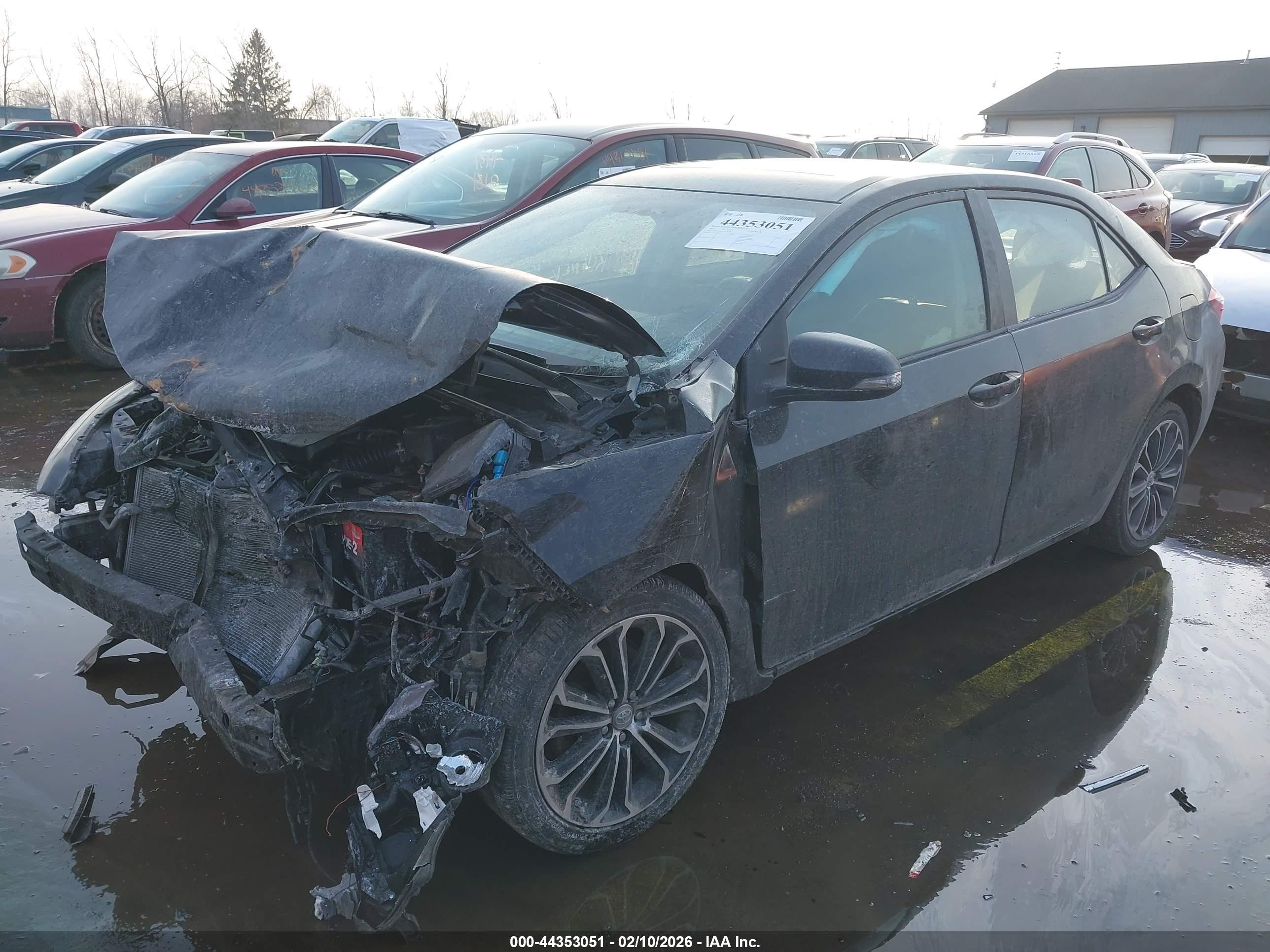TOYOTA COROLLA image 2