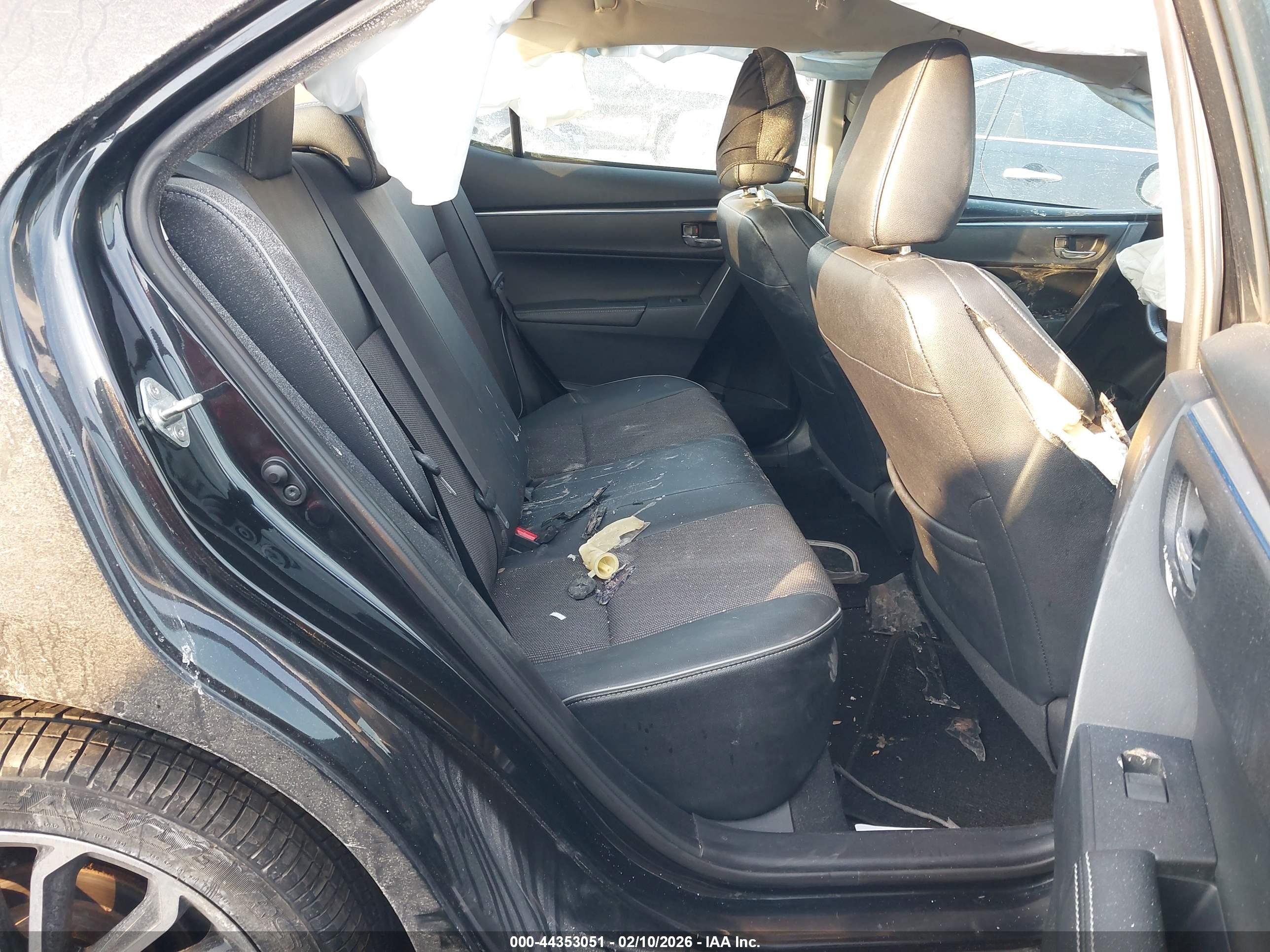 TOYOTA COROLLA image 8
