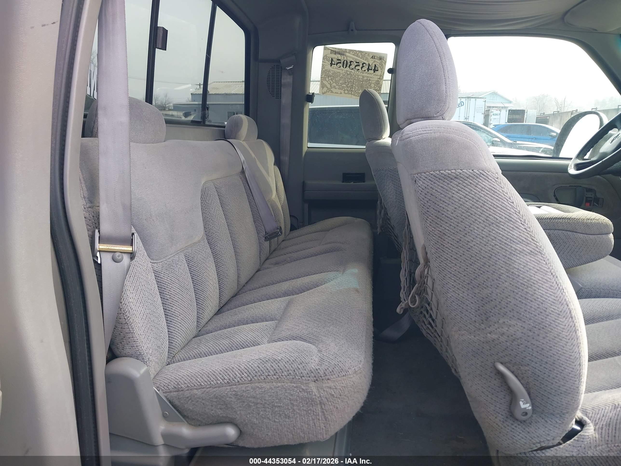 CHEVROLET K1500 image 8