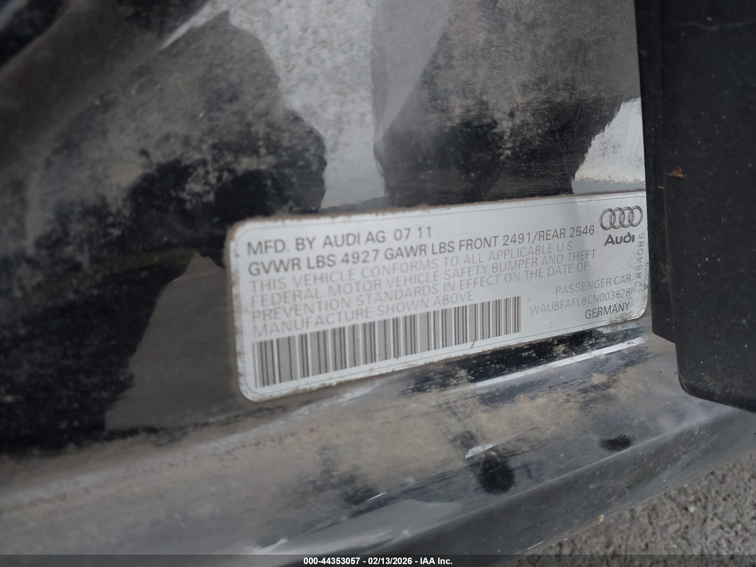 AUDI A4 image 9