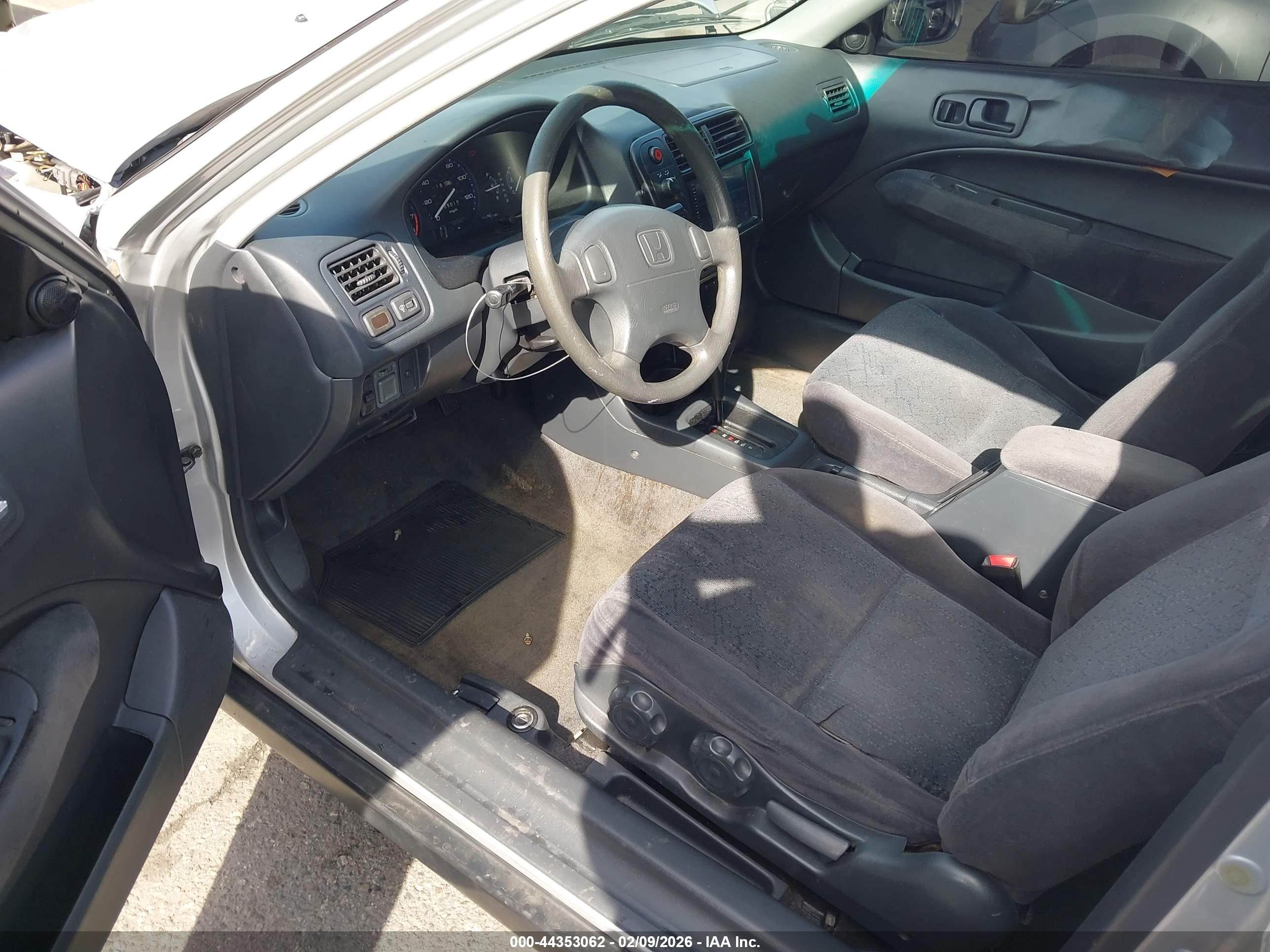 HONDA CIVIC image 5
