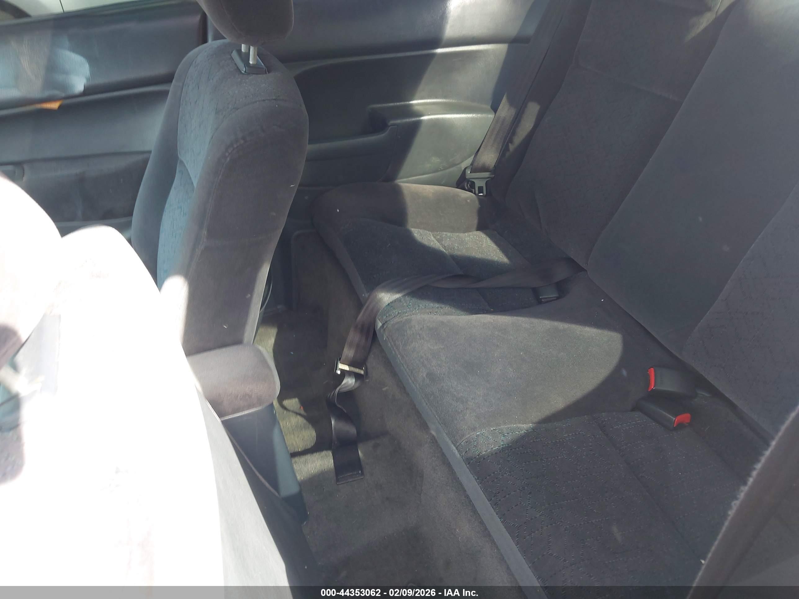 HONDA CIVIC image 8