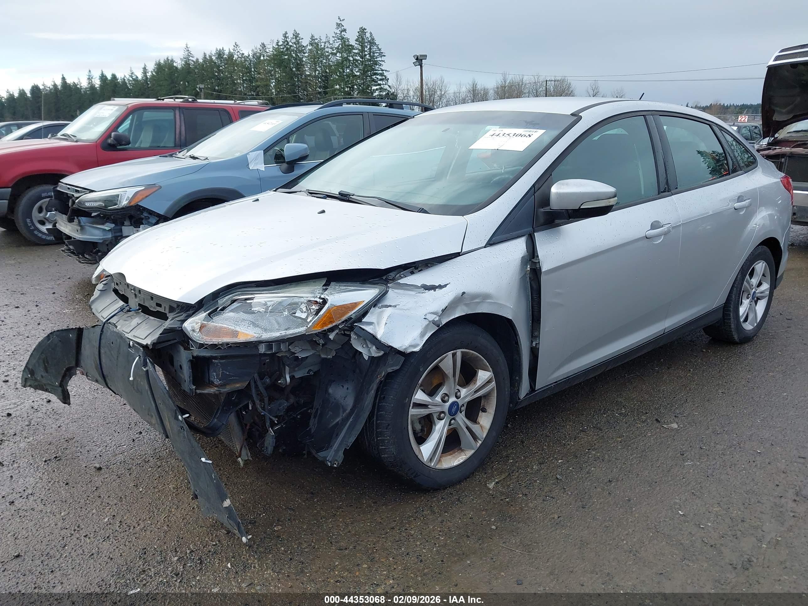 FORD FOCUS image 2
